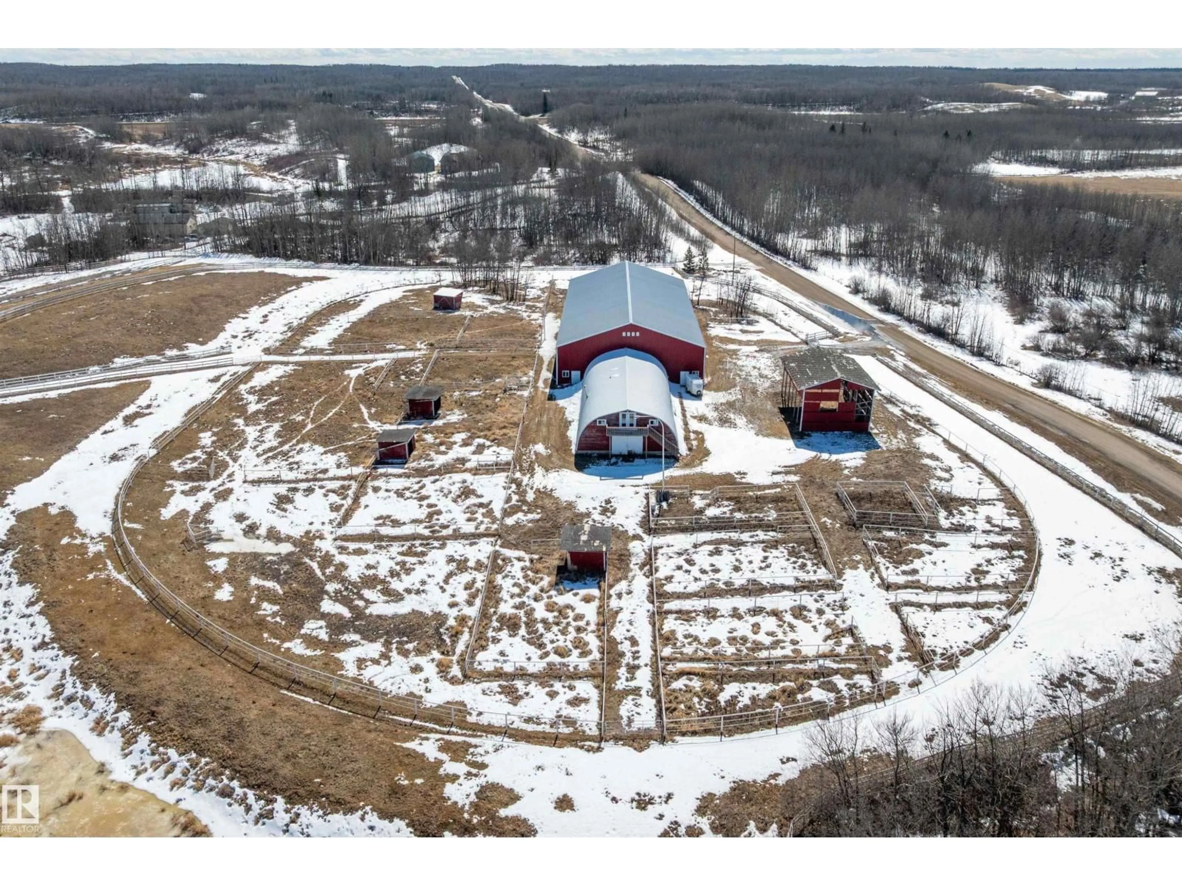 A pic from outside/outdoor area/front of a property/back of a property/a pic from drone, building for 51231 RGE ROAD 210, Rural Strathcona County Alberta T8G1G1