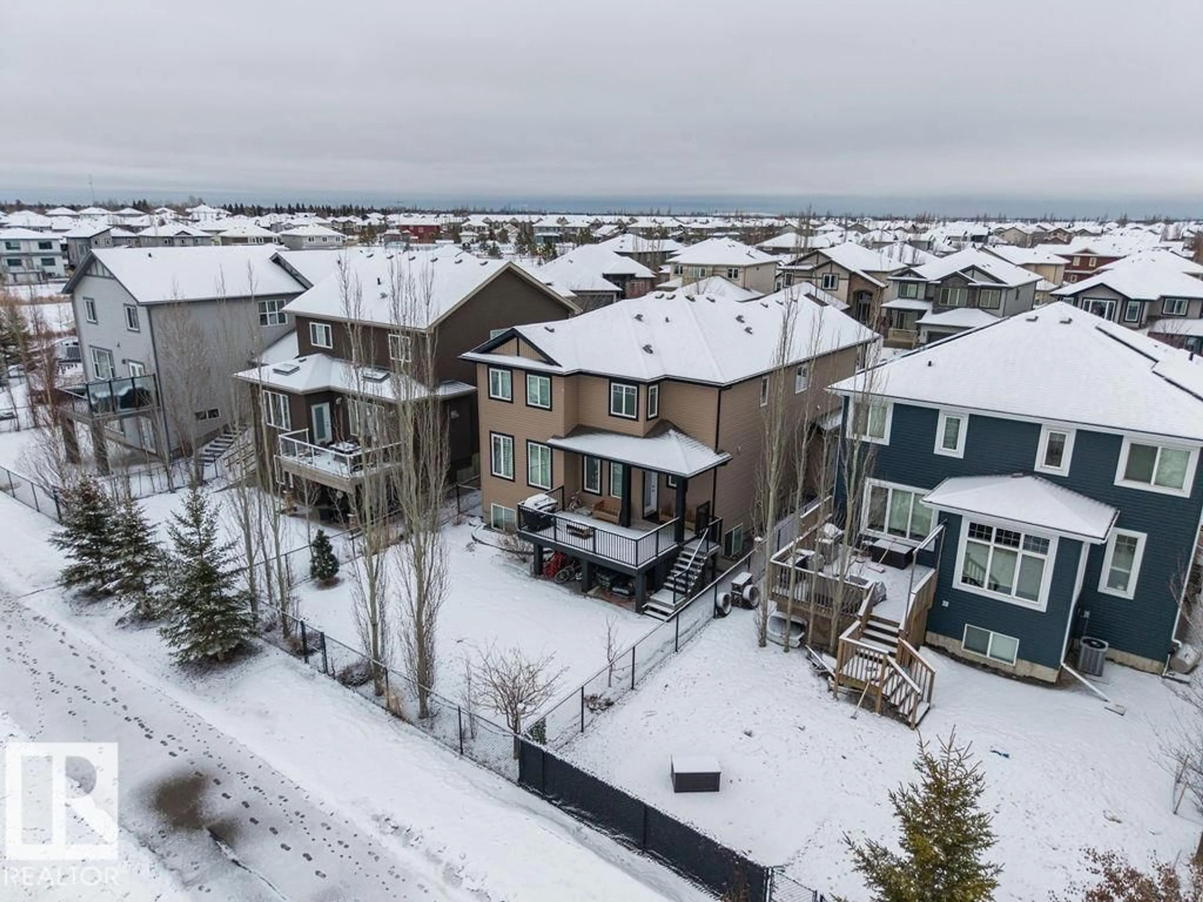 A pic from outside/outdoor area/front of a property/back of a property/a pic from drone, unknown for 76 NEWGATE WY, St. Albert Alberta T8N4H1