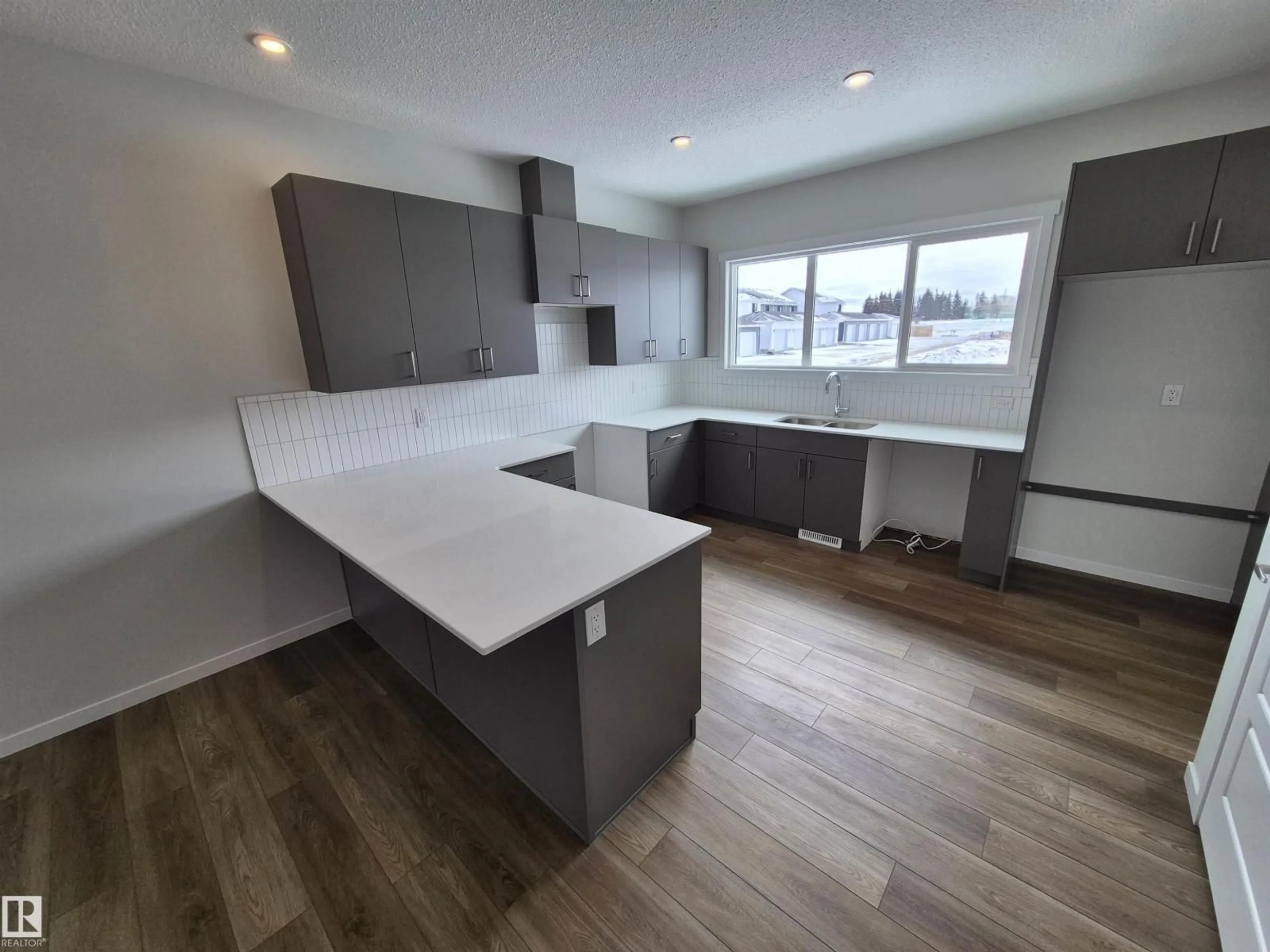 Open concept kitchen, unknown for 1088 MCLEOD AV, Spruce Grove Alberta T7X4G8