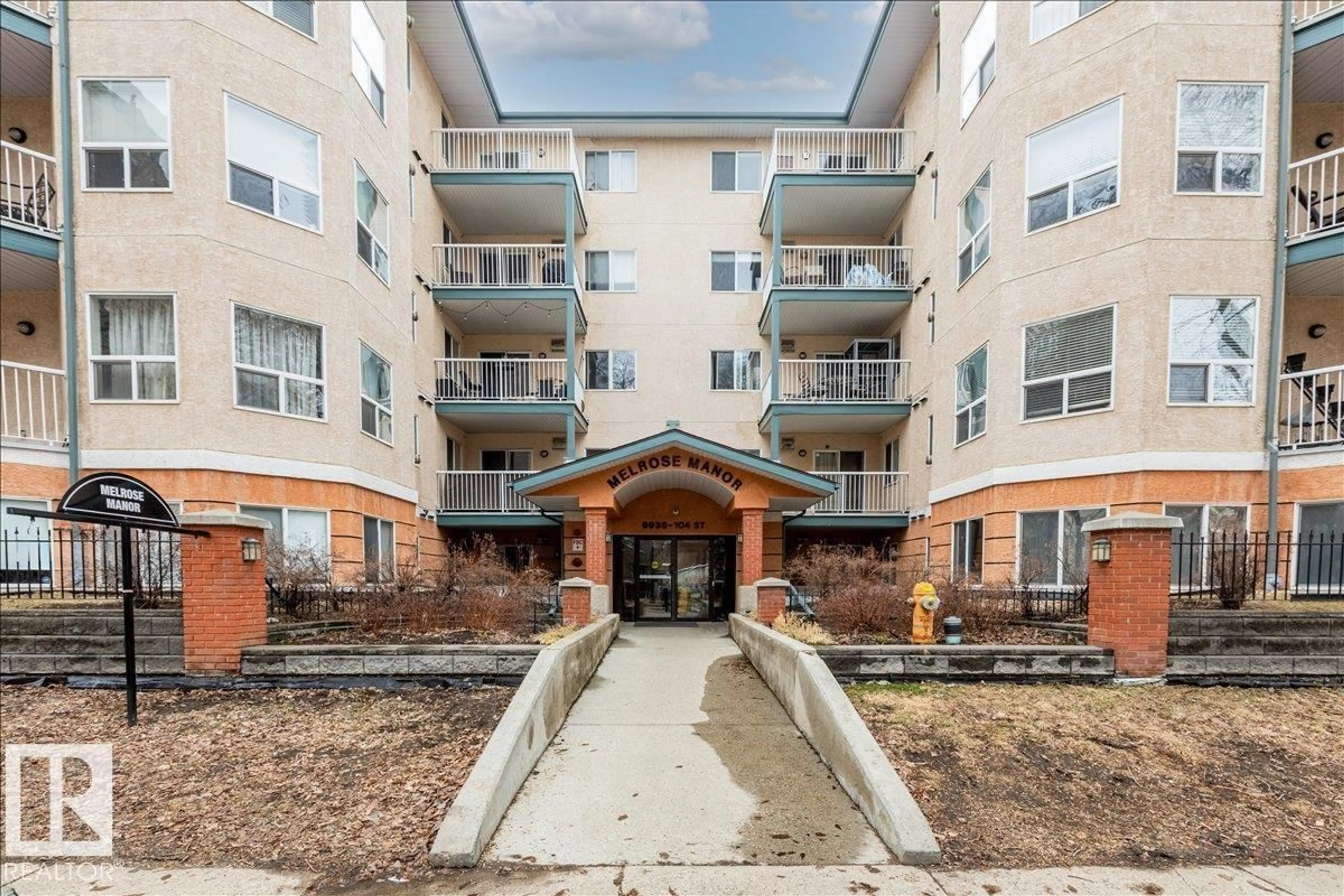 Unknown for 206 - 9938 104 ST, Edmonton Alberta T5K2X7