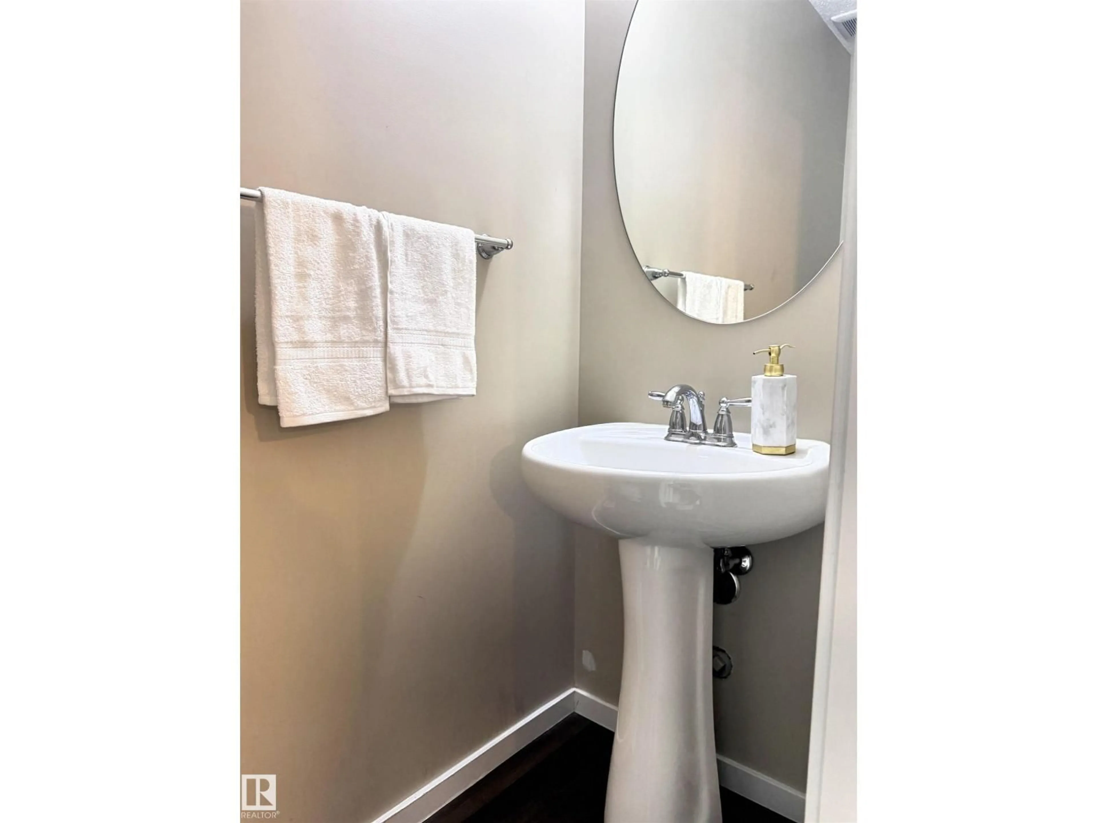 Standard bathroom, unknown for SW - 225 51A ST, Edmonton Alberta T6X0L4