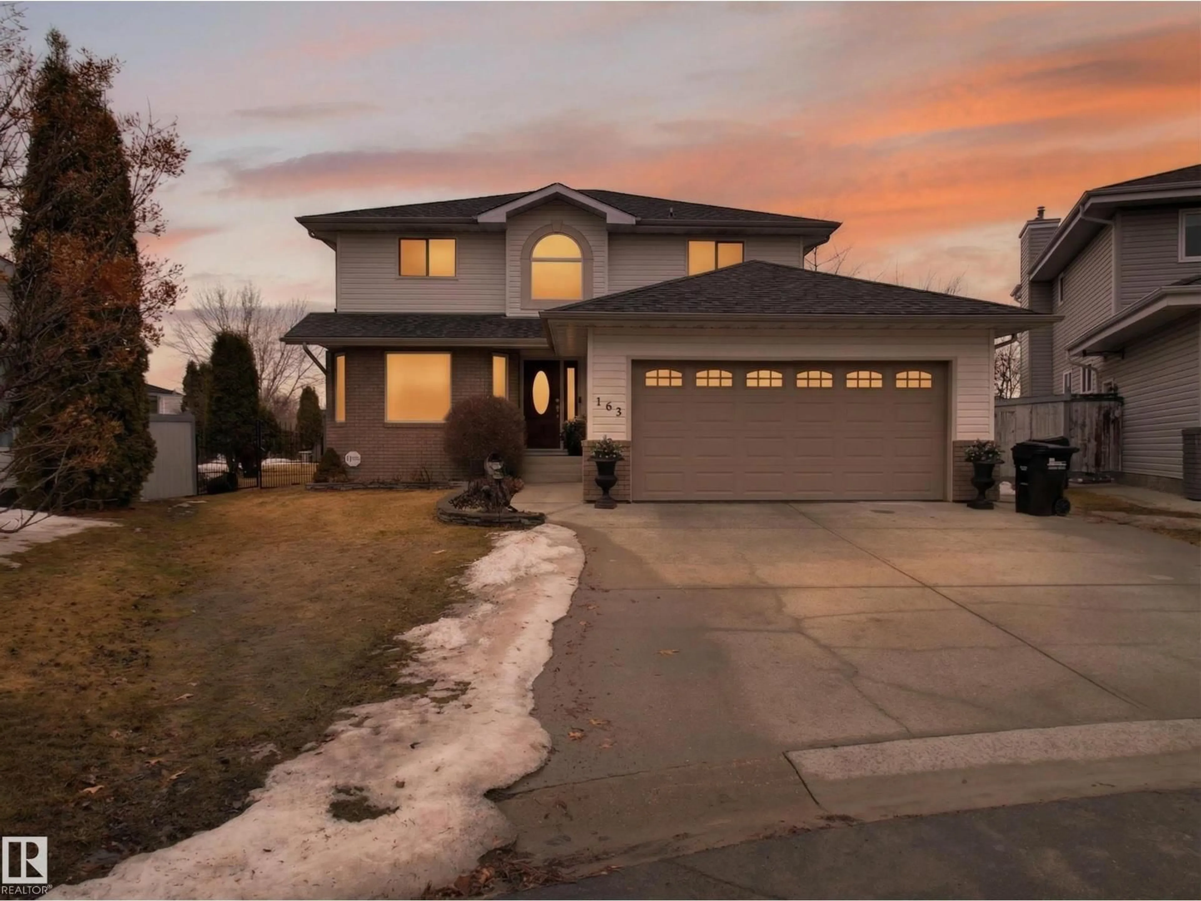 Home with vinyl exterior material, street for 163 HIGHLAND WY, Sherwood Park Alberta T8A5R2