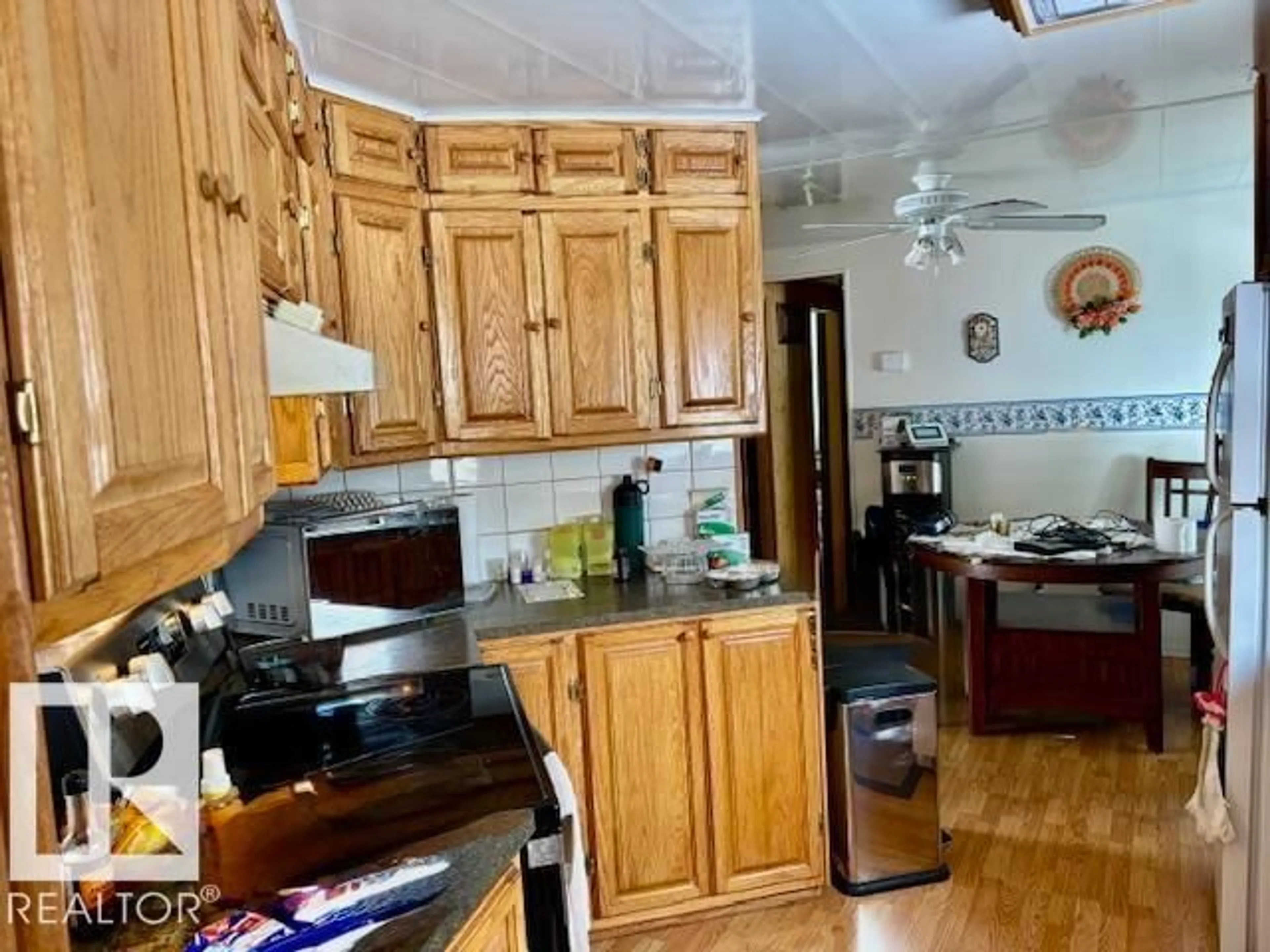 Standard kitchen, unknown for 4809 53 AVE, Willingdon Alberta T0B4R0