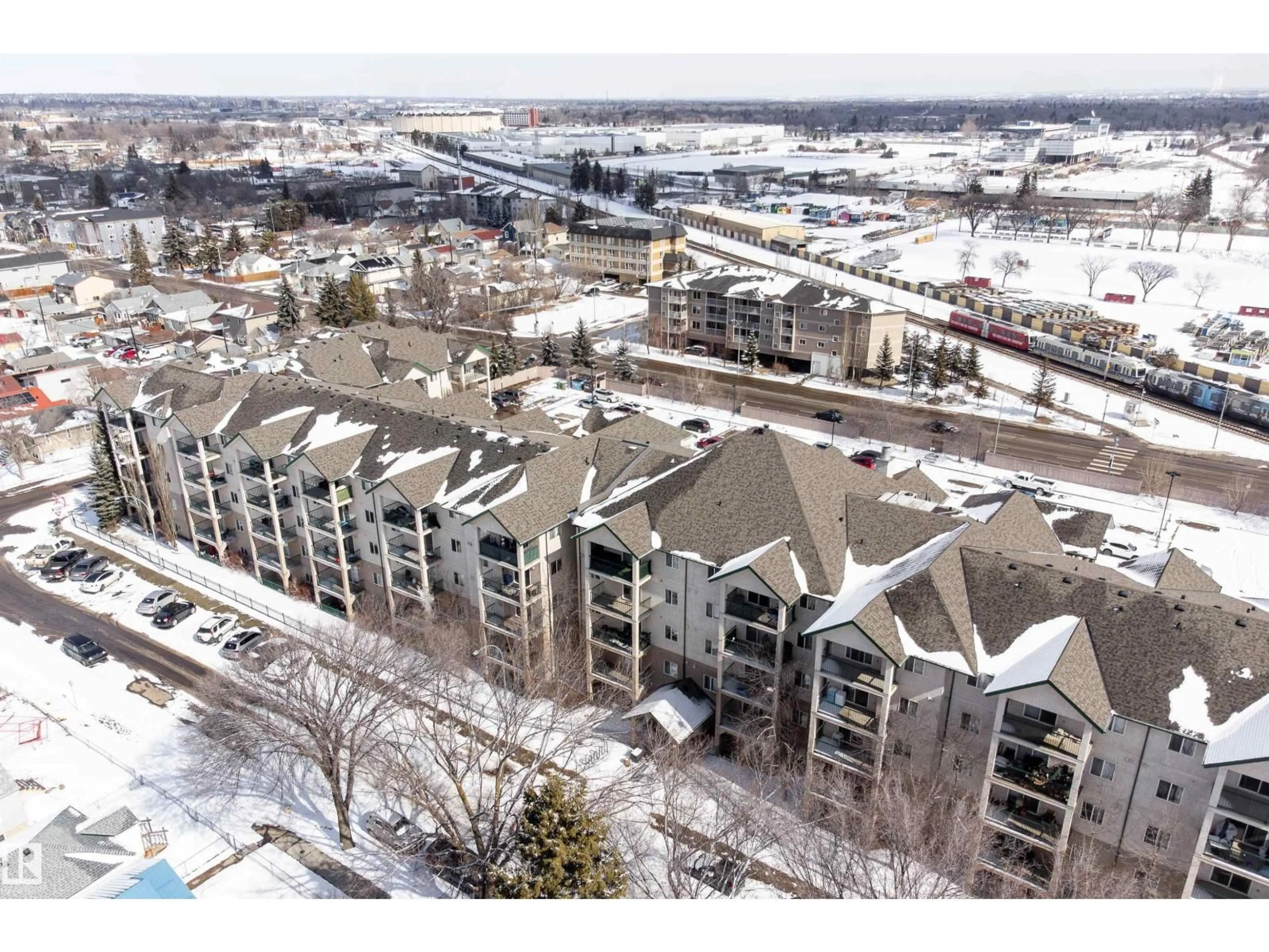 A pic from outside/outdoor area/front of a property/back of a property/a pic from drone, city buildings view from balcony for #231 - 11325 83 ST, Edmonton Alberta T5B4W5