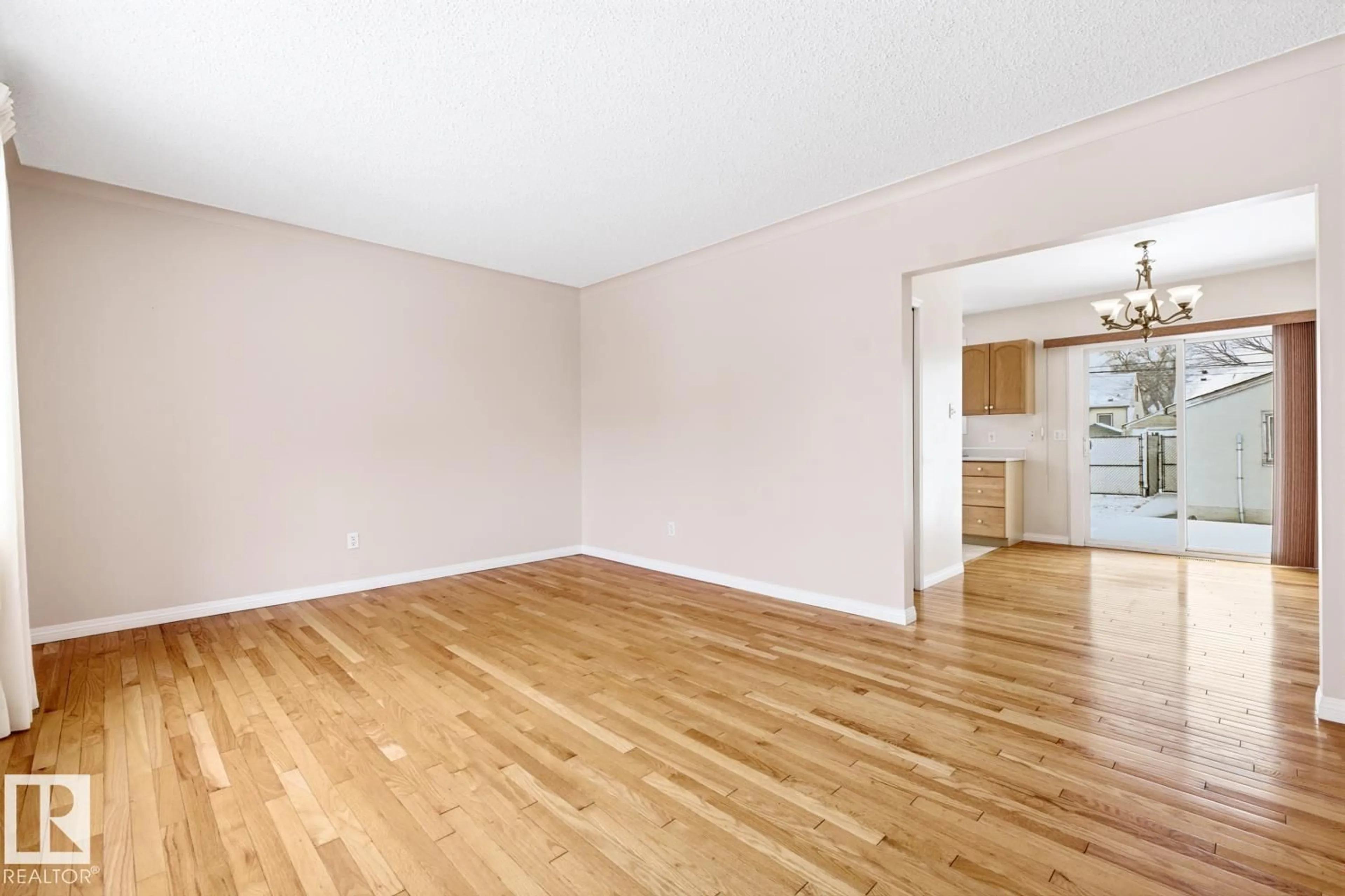 A pic of a room for NW - 8139 79 AV, Edmonton Alberta T6C0P9
