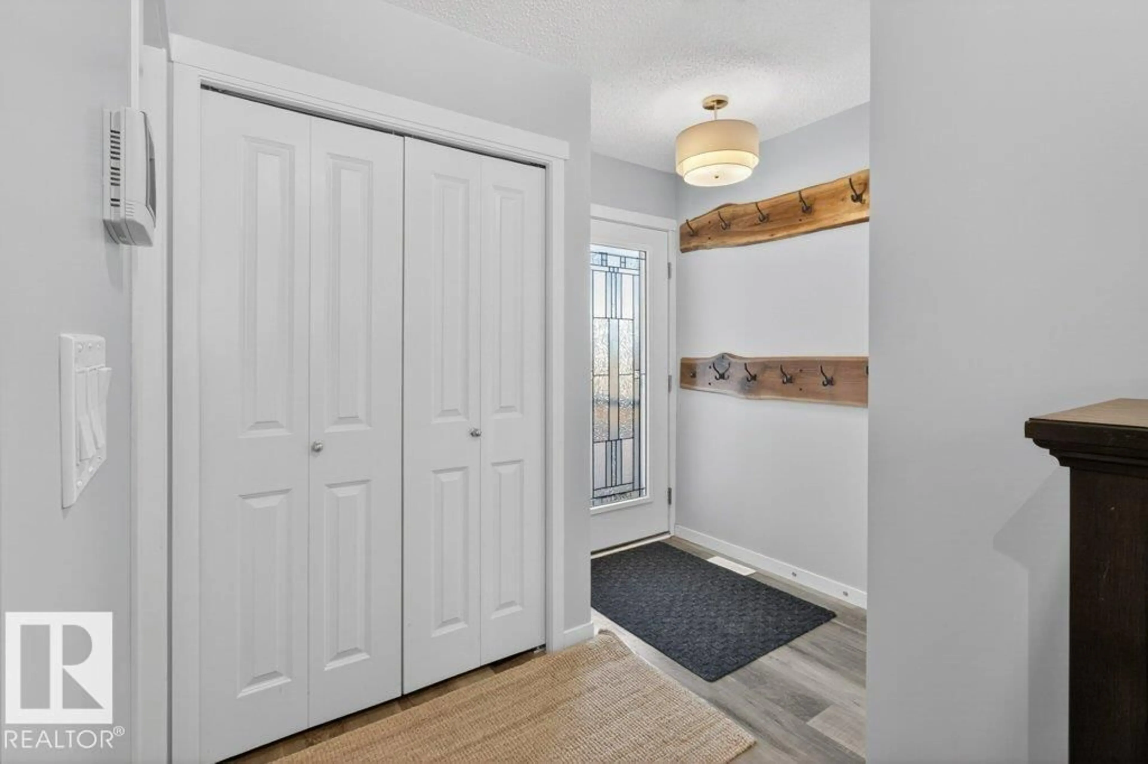 Indoor entryway for 29 HARNESS LI, Ardrossan Alberta T8E0B2