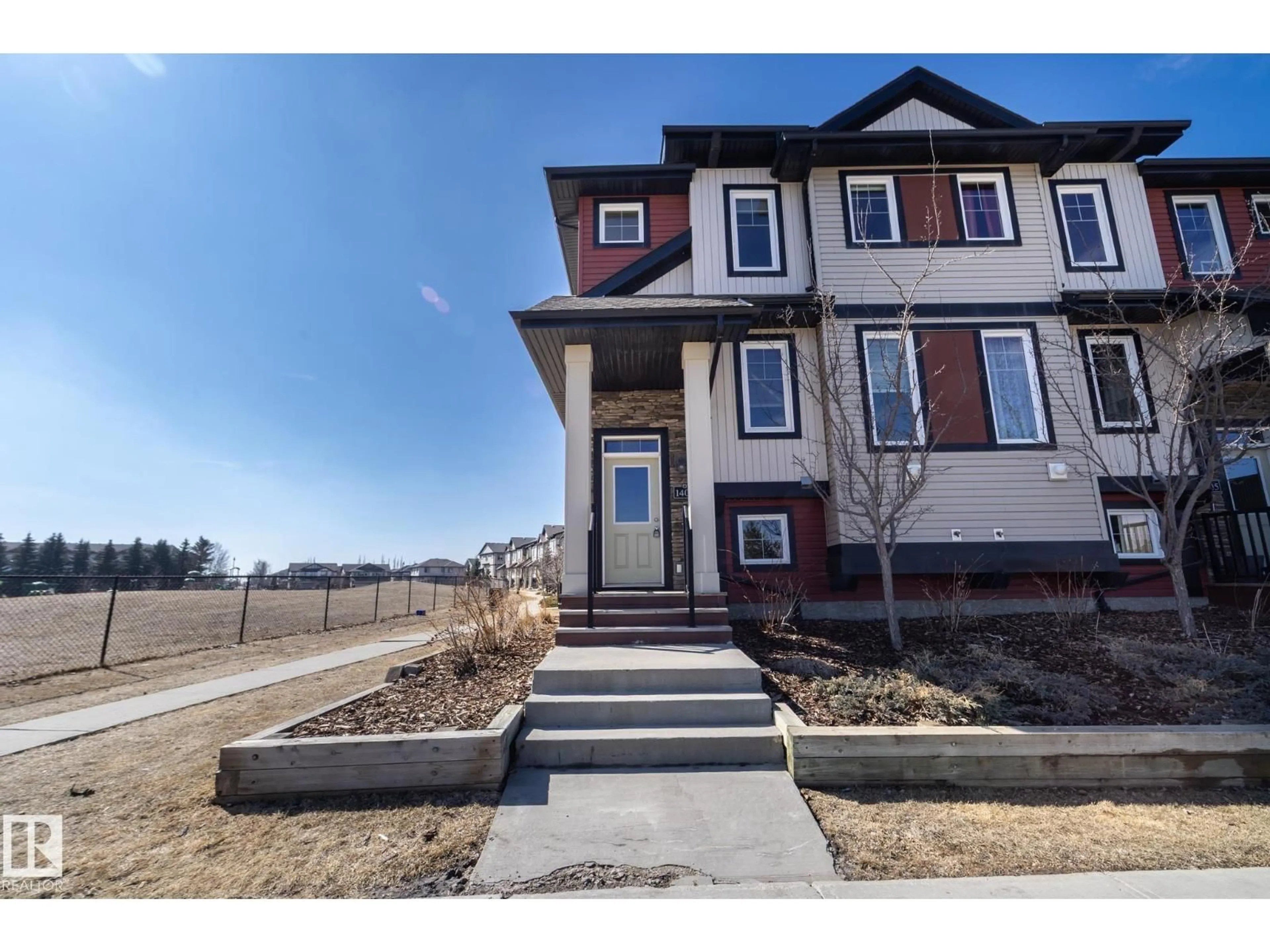 Unknown for 1403 CUNNINGHAM DR, Edmonton Alberta T6W2J5