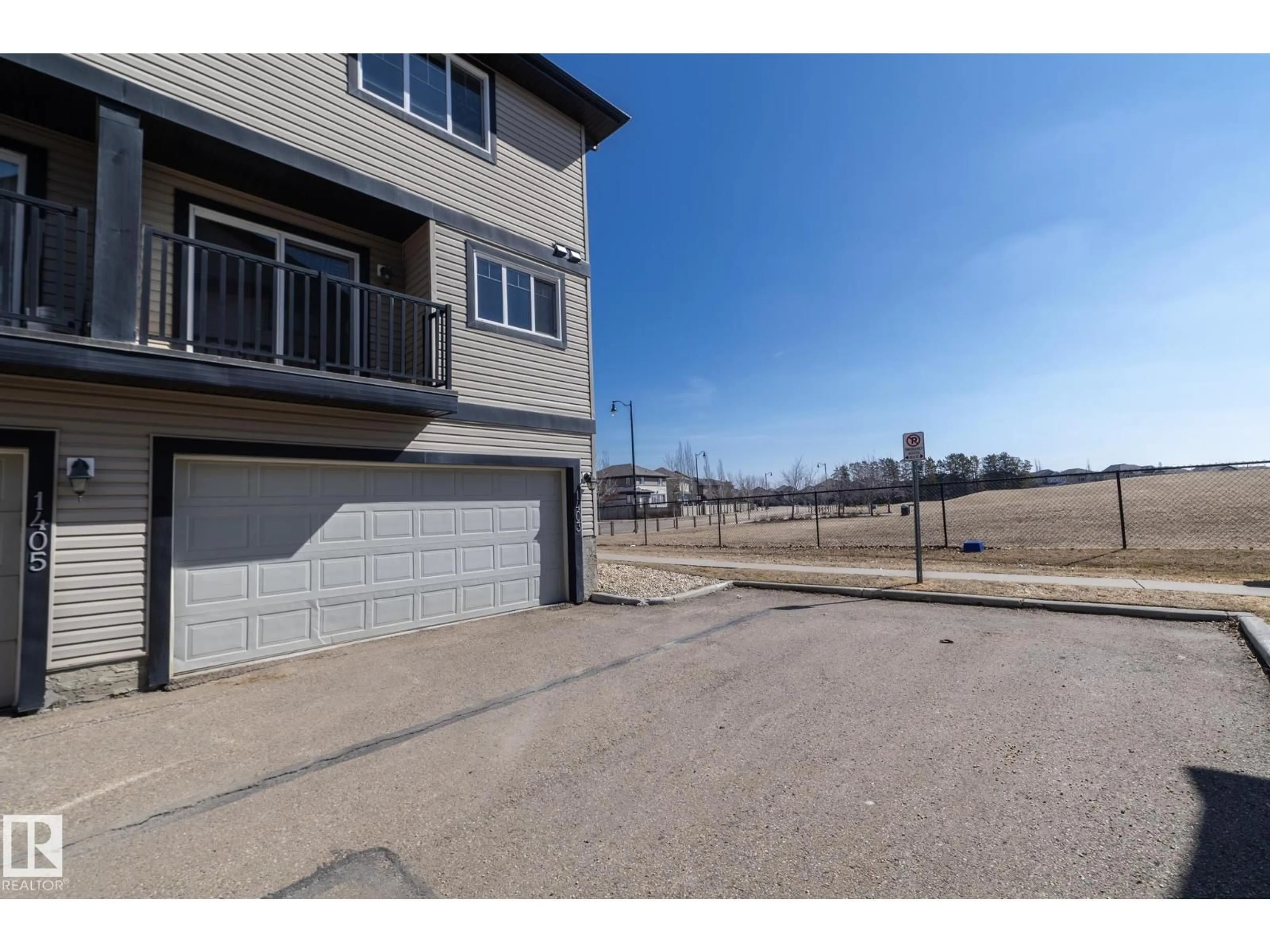 Unknown for 1403 CUNNINGHAM DR, Edmonton Alberta T6W2J5