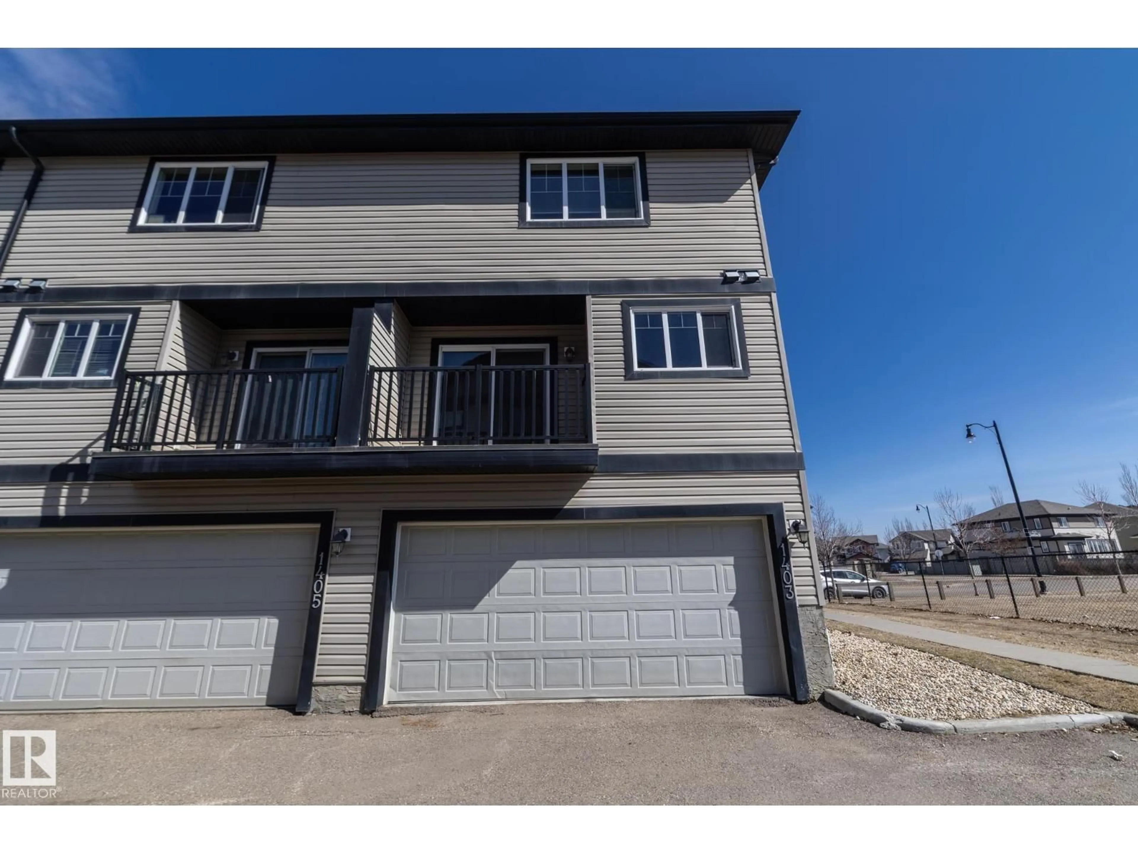 Unknown for 1403 CUNNINGHAM DR, Edmonton Alberta T6W2J5