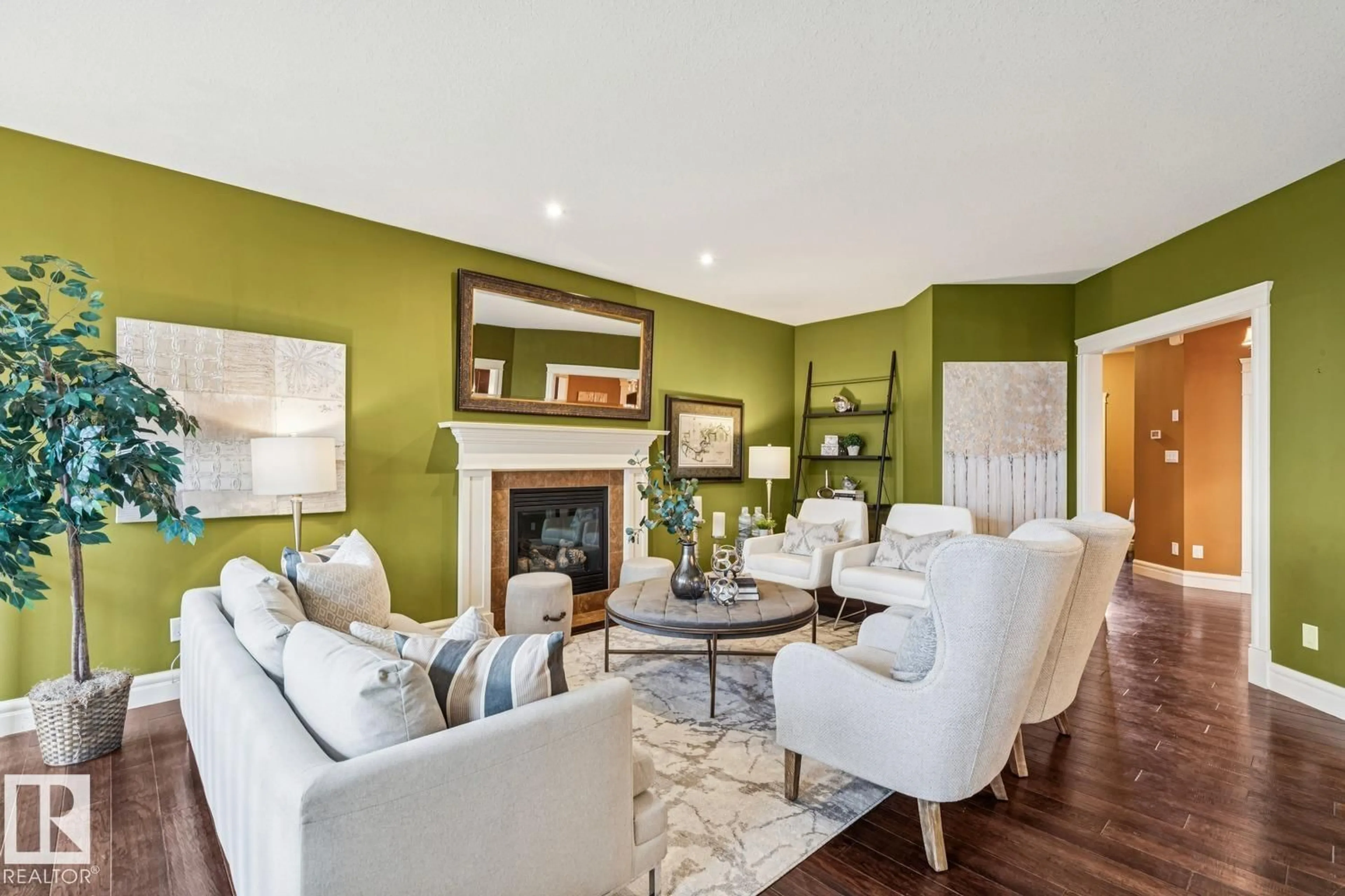 Living room with furniture, unknown for 112 RUE MONTALET, Beaumont Alberta T4X0H8