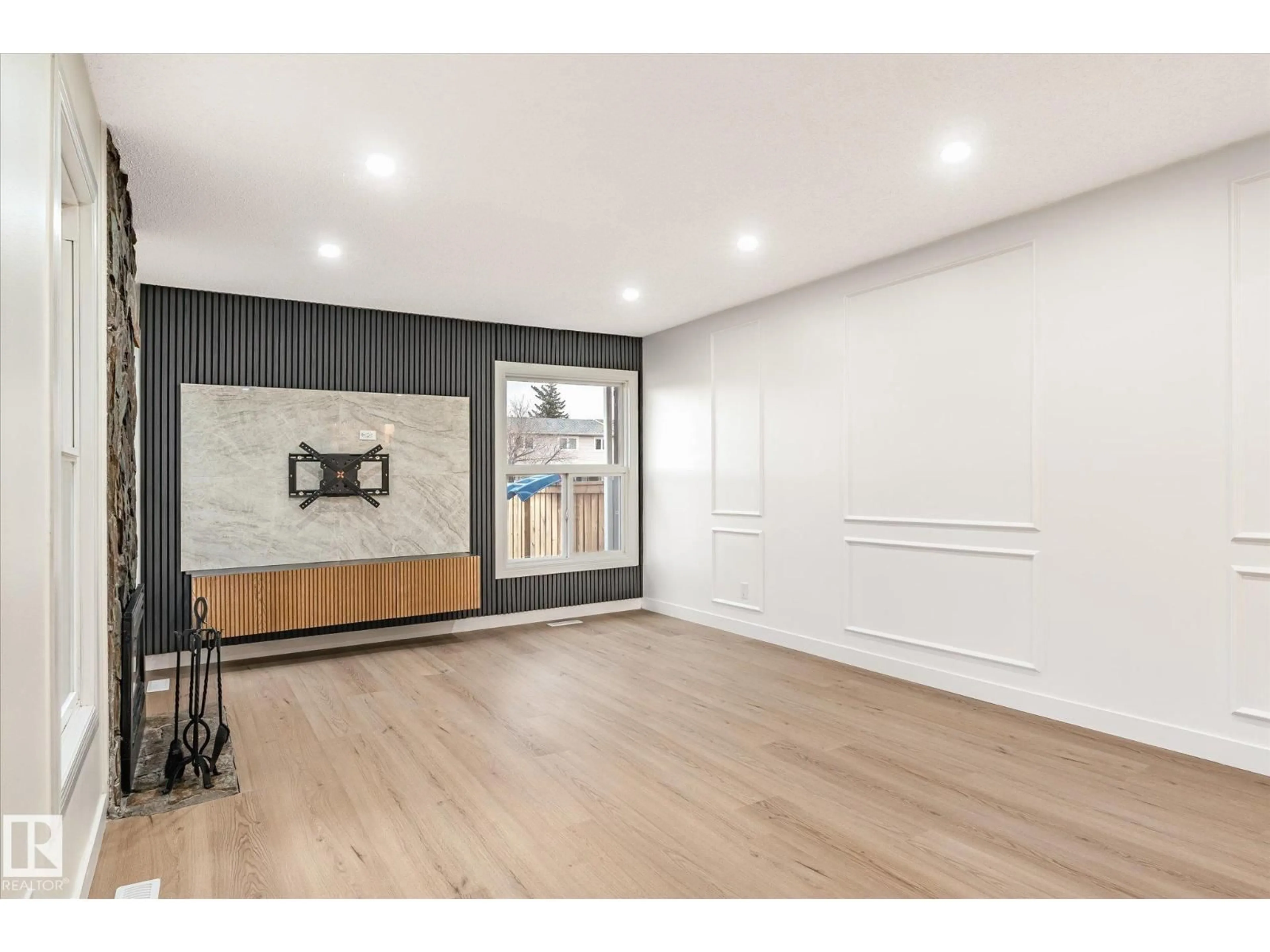 Unknown for 6540 184 ST, Edmonton Alberta T5T2P1