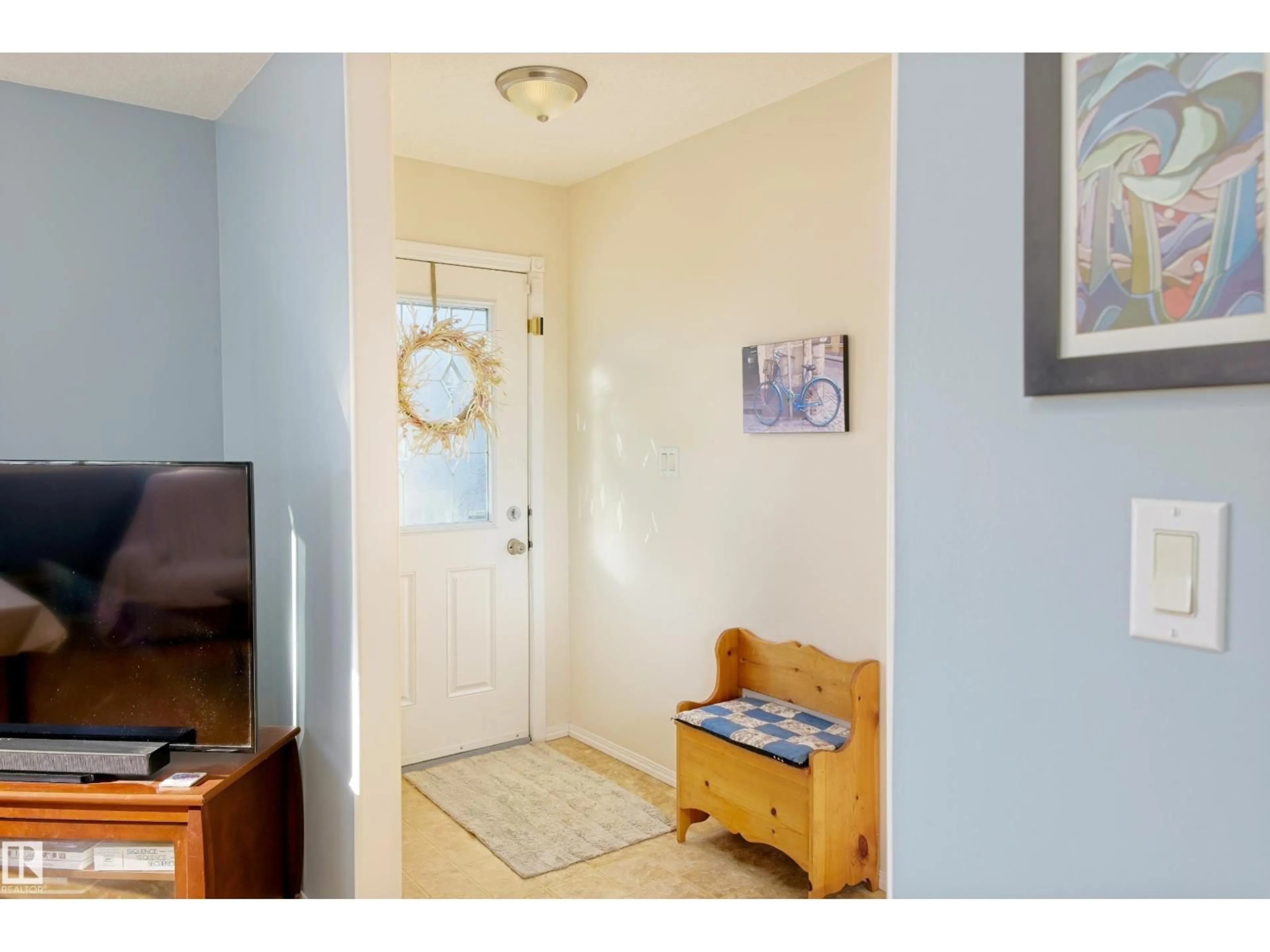 Indoor entryway for 5238 43 ST, Barrhead Alberta T7N1J7