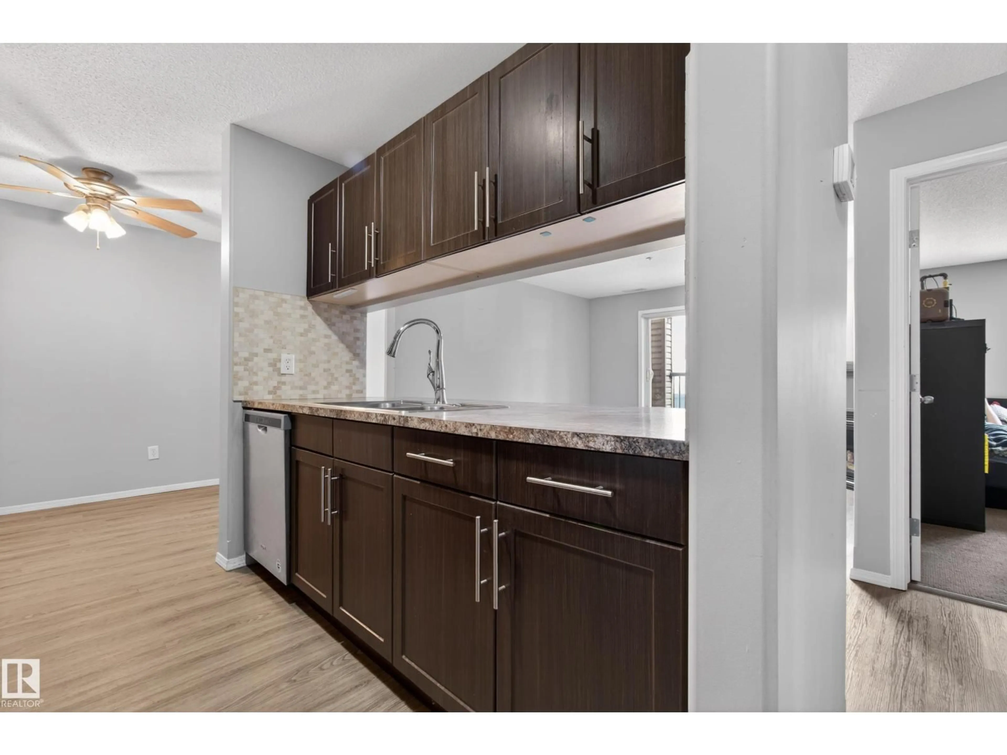 Standard kitchen, unknown for 2098 - 131 BLACKMUD CREEK DR, Edmonton Alberta T6W1T7
