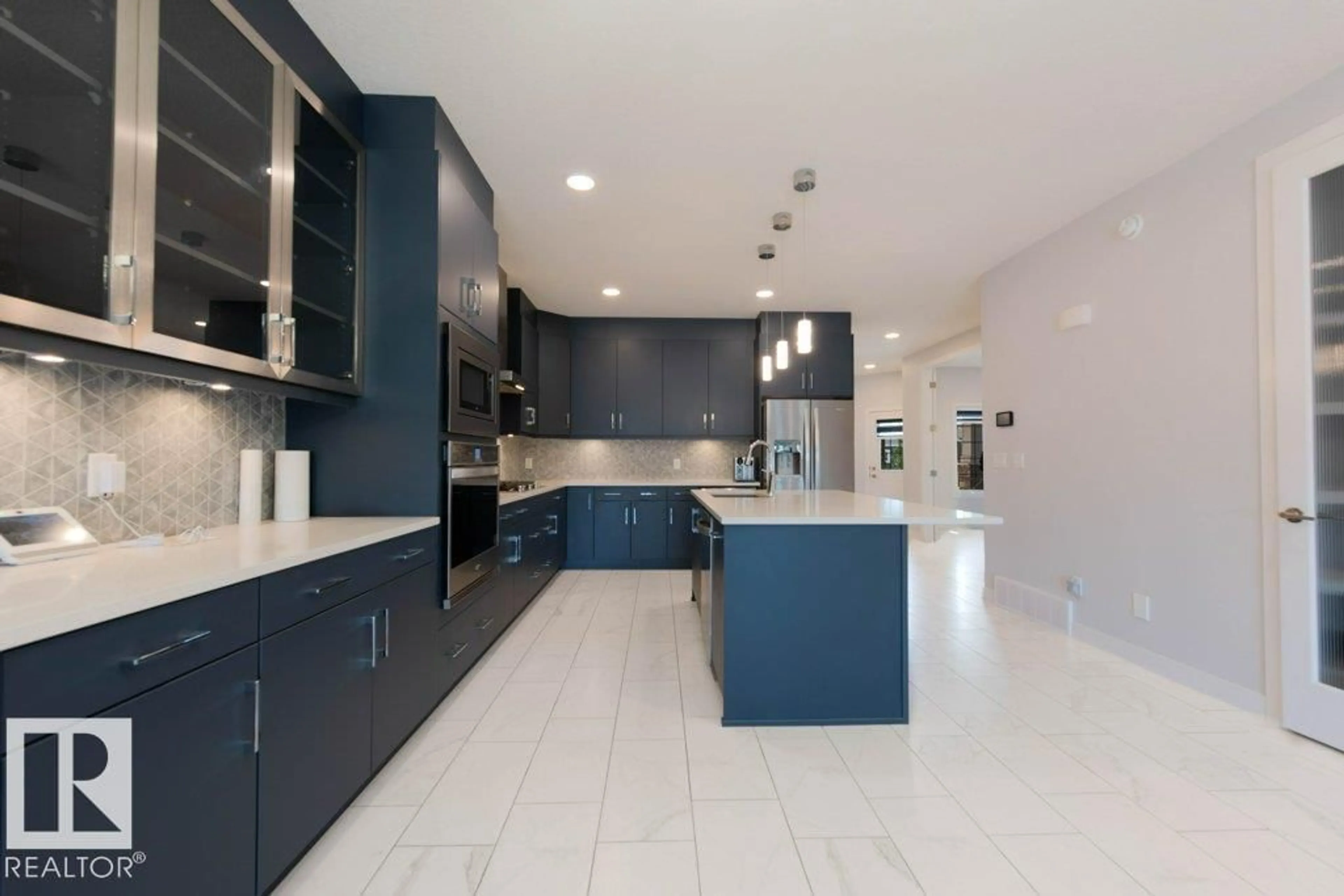 Contemporary kitchen, ceramic/tile floor for SW - 3116 167 ST, Edmonton Alberta T6W4R2