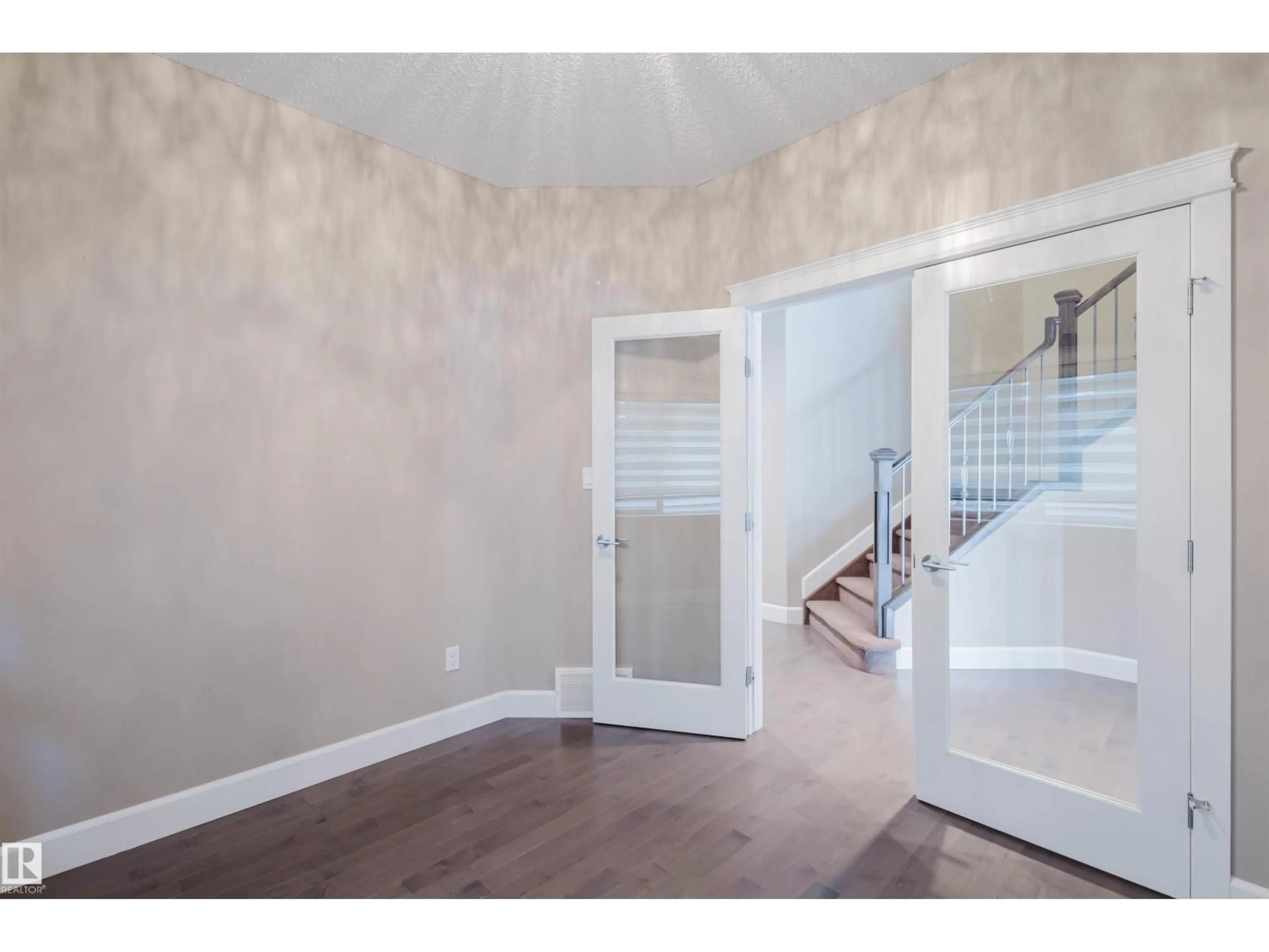 Indoor entryway for SW - 1957 AINSLIE LI, Edmonton Alberta T6W2L9