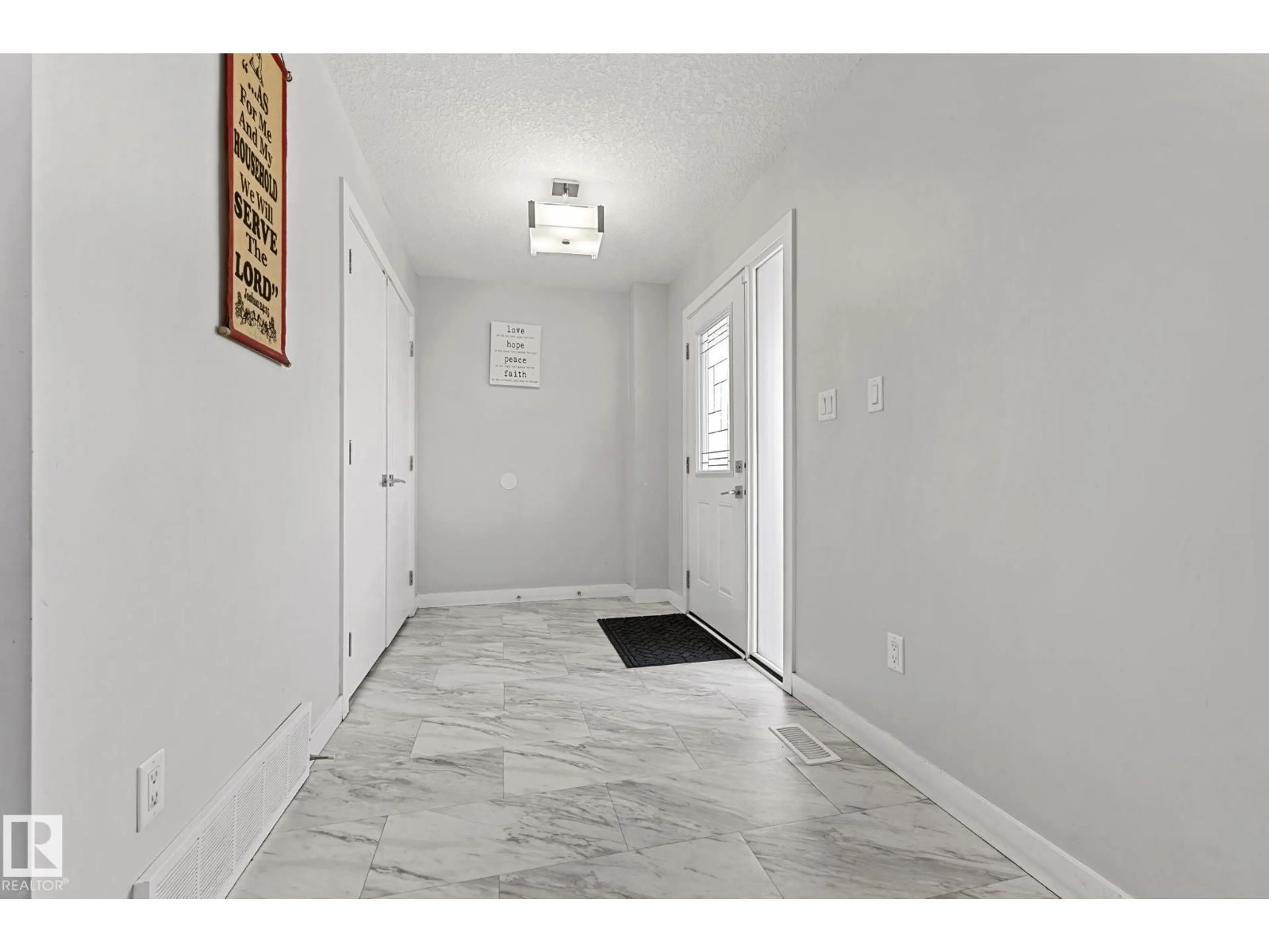Indoor entryway for 8955 150 ST, Edmonton Alberta T5R1E6