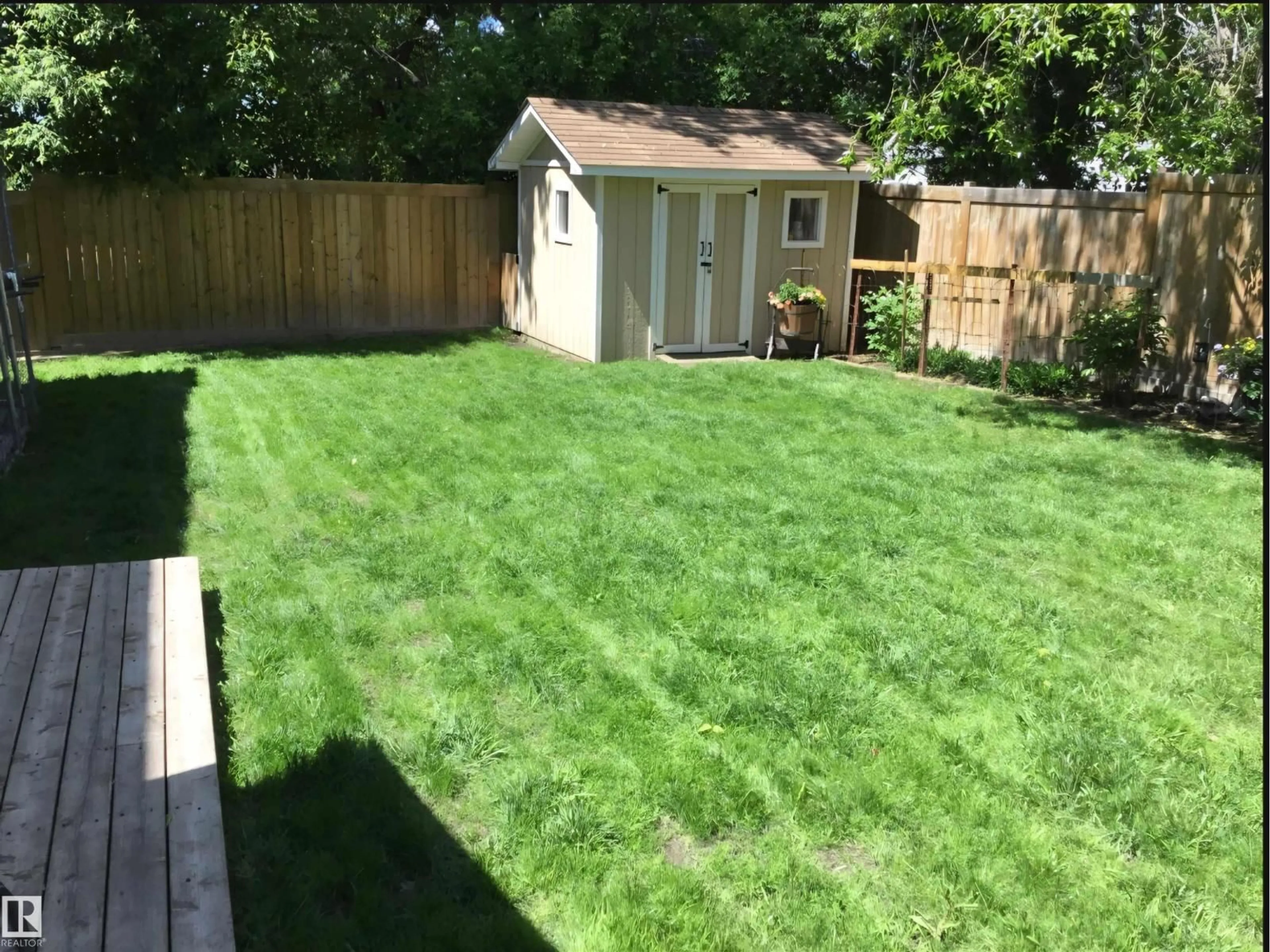 Shed for 84 WOODLANDS RD, St. Albert Alberta T8N3G9