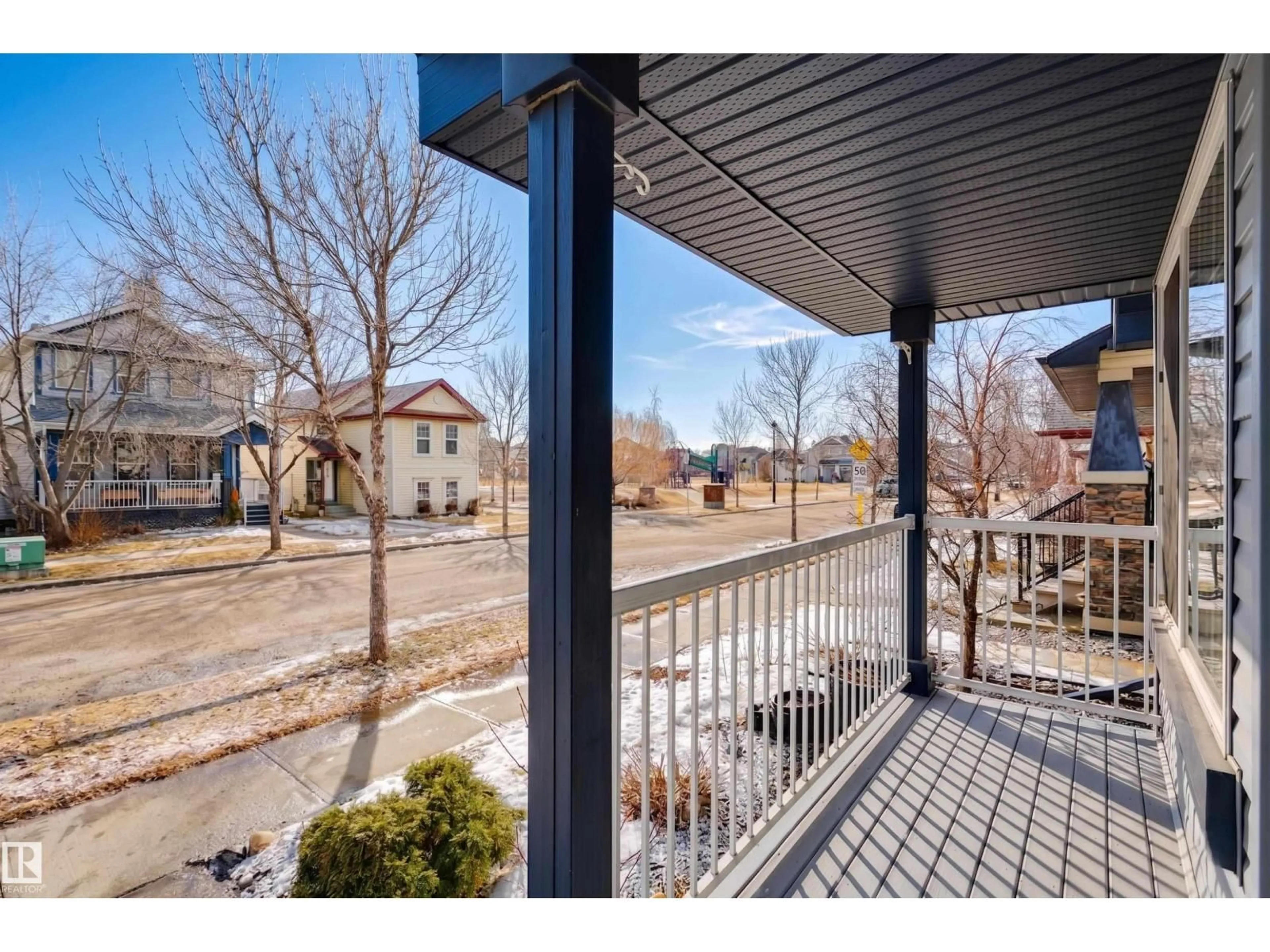 Patio, street for 5811 SUTTER PL, Edmonton Alberta T6R3R3