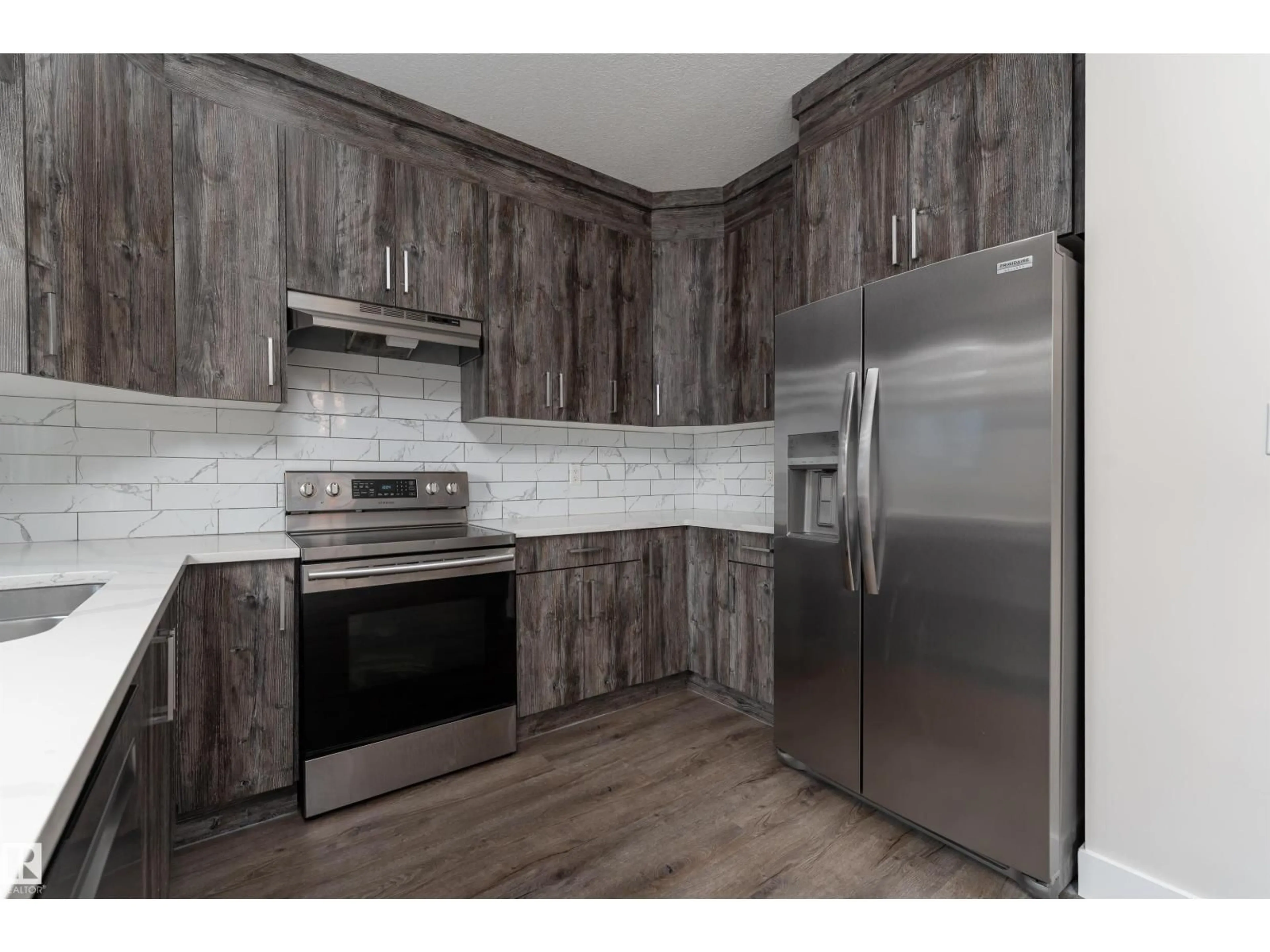 Standard kitchen, wood/laminate floor for 17707 65 ST, Edmonton Alberta T5Y3X2