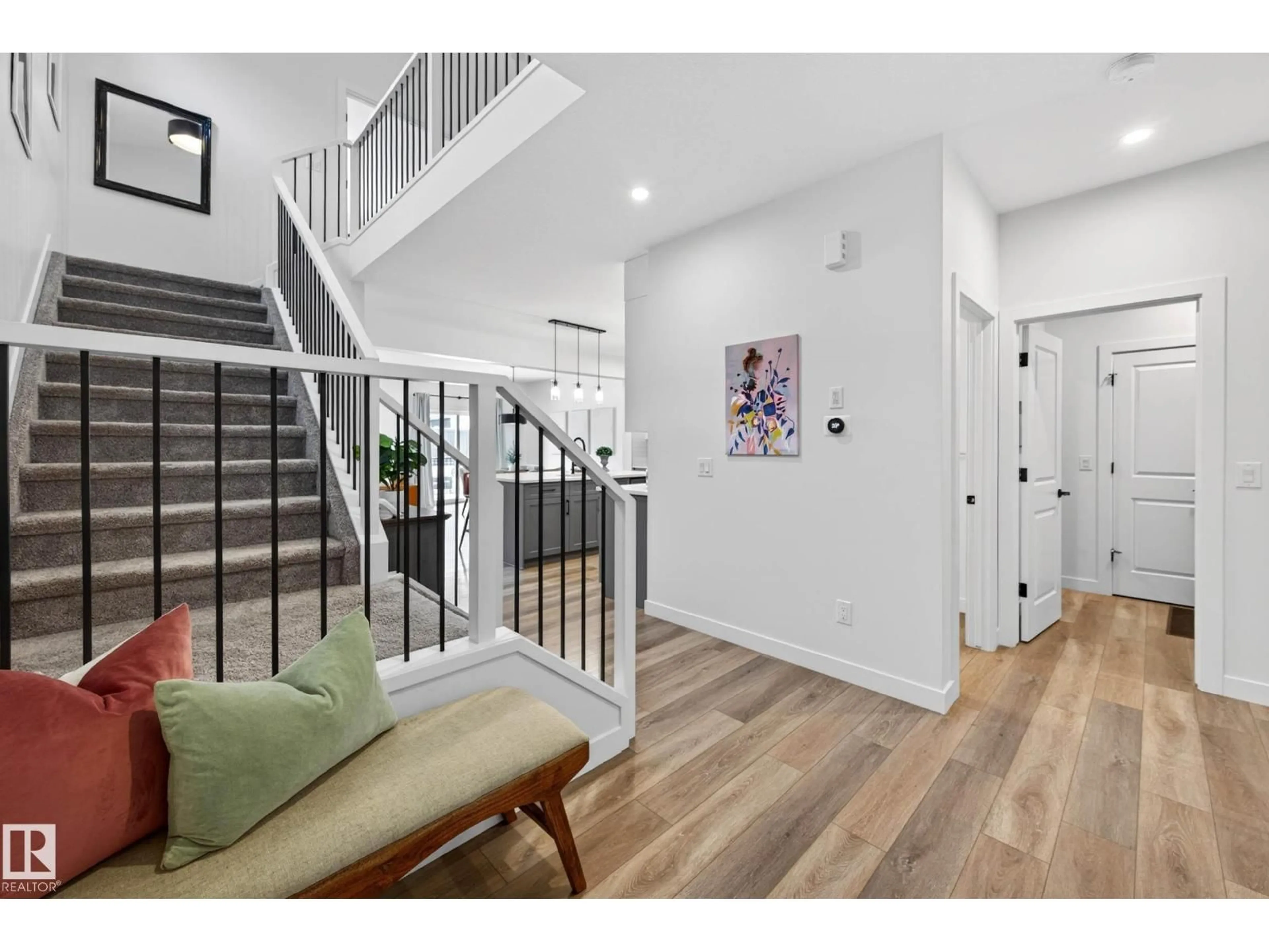 Indoor entryway for 51 PENN PL, Spruce Grove Alberta T7X2W7