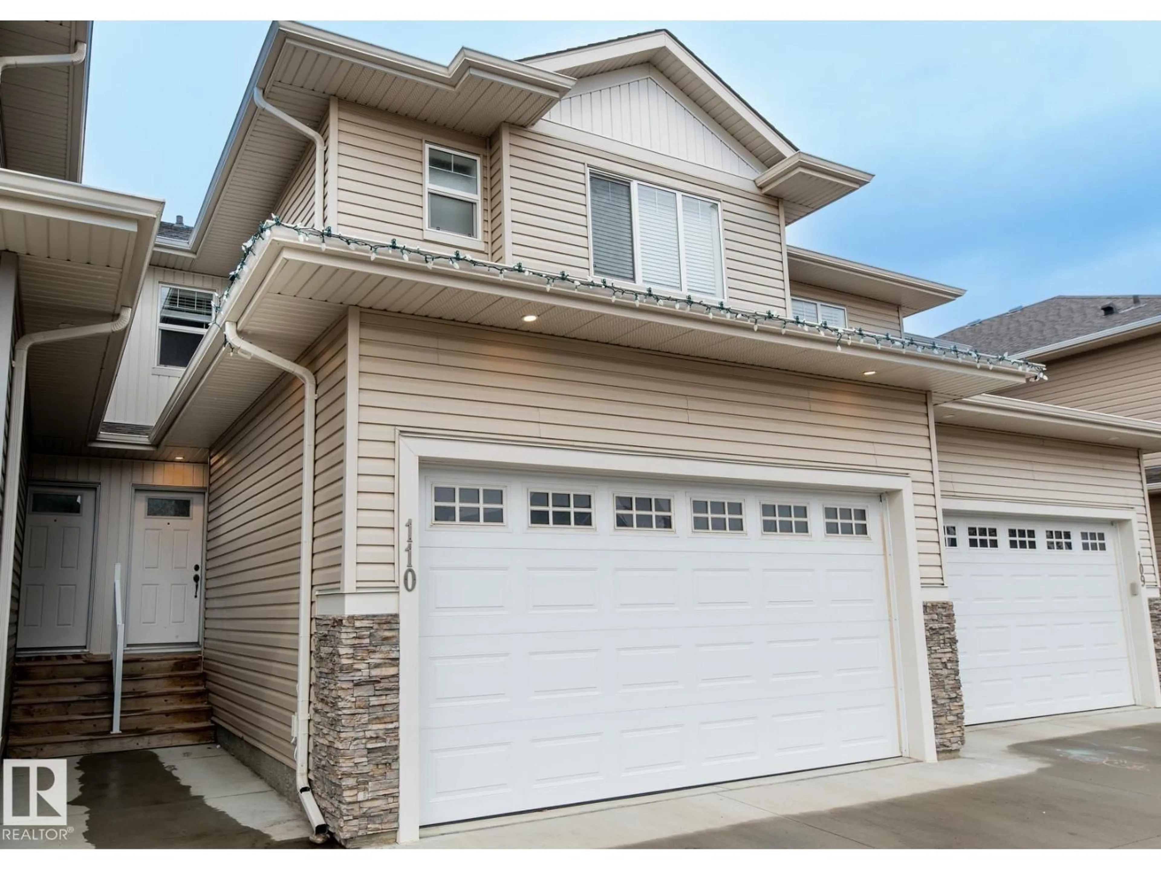 Home with vinyl exterior material, street for 300 - 110 AWENTIA DR, Leduc Alberta T9E1H3