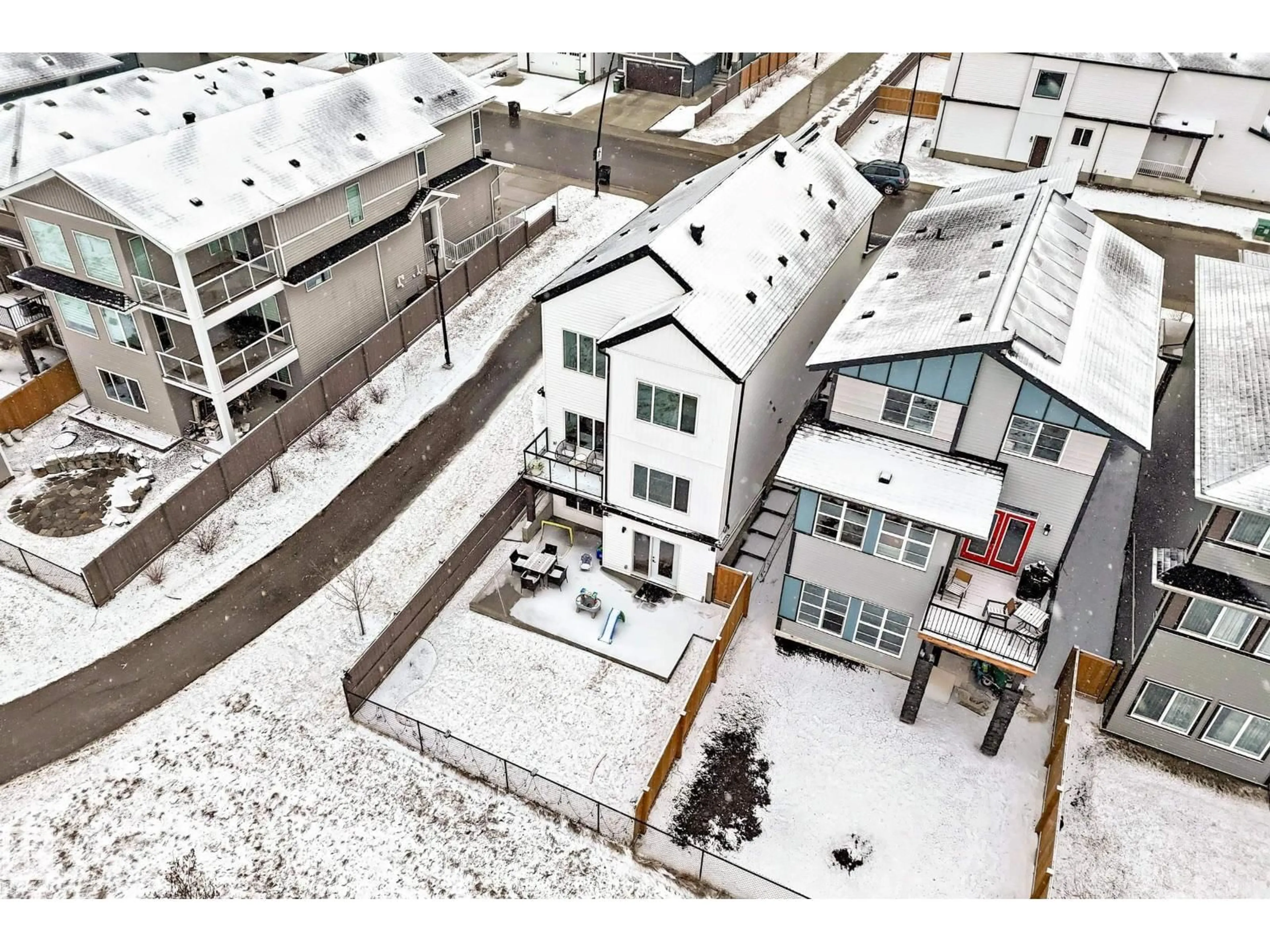 A pic from outside/outdoor area/front of a property/back of a property/a pic from drone, city buildings view from balcony for NW - 2540 206 ST, Edmonton Alberta T6M1P1