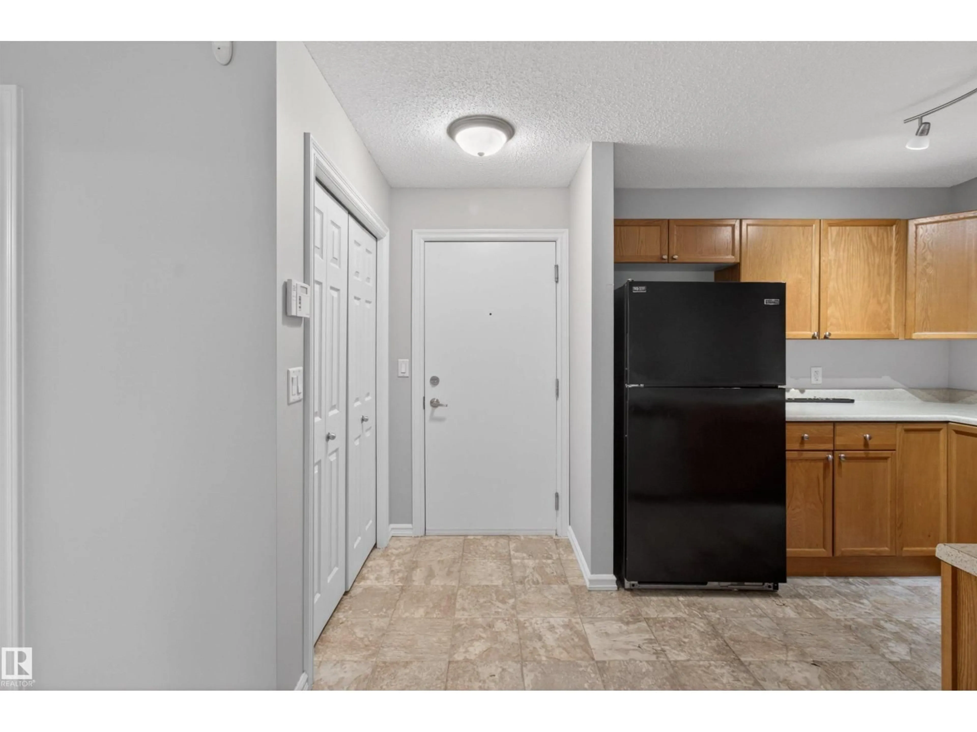 Indoor entryway for #106 - 4403 23 ST NW, Edmonton Alberta T6T0E4