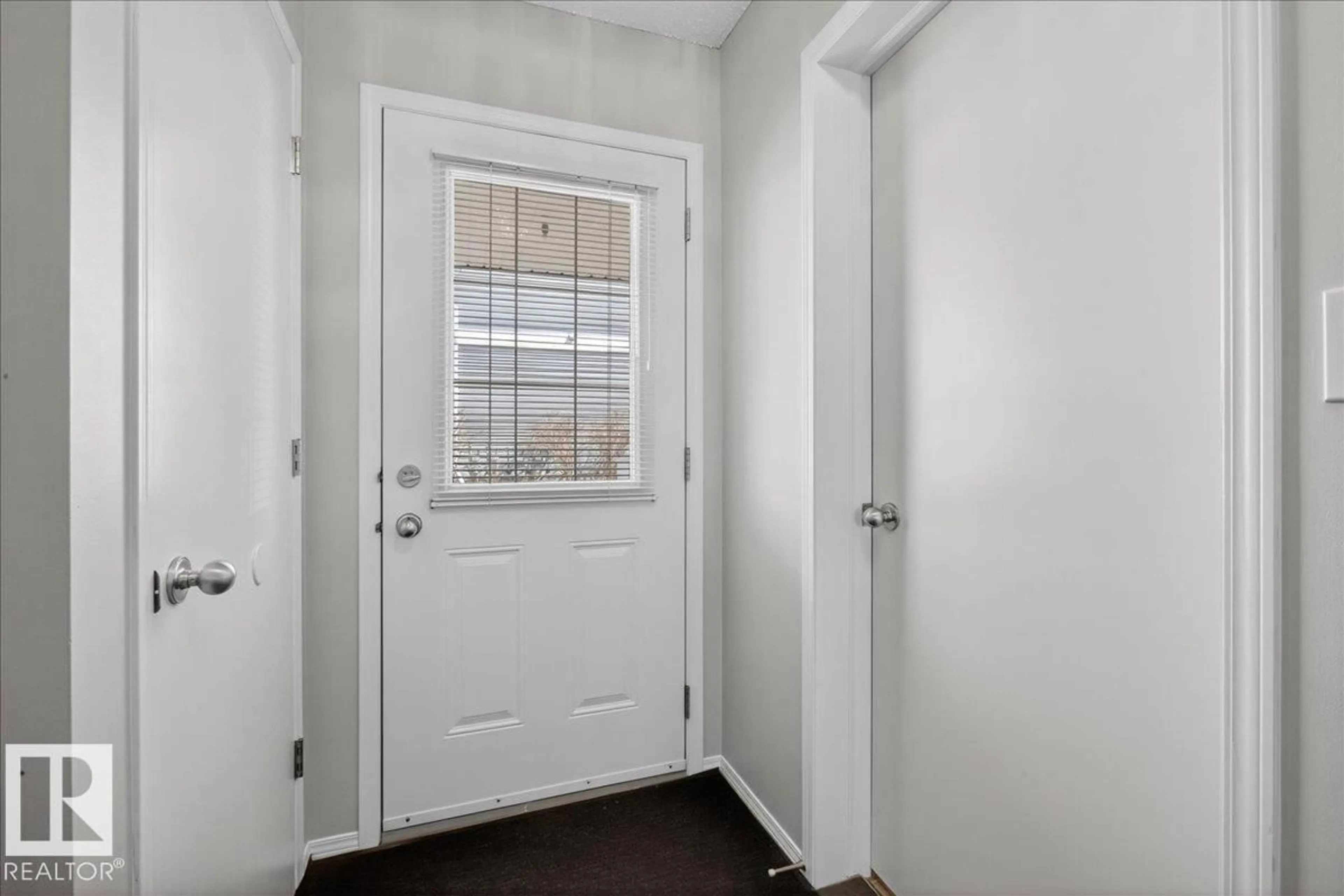 Indoor entryway for 70 - 67 CAVAN RD, Sherwood Park Alberta T8H2W9