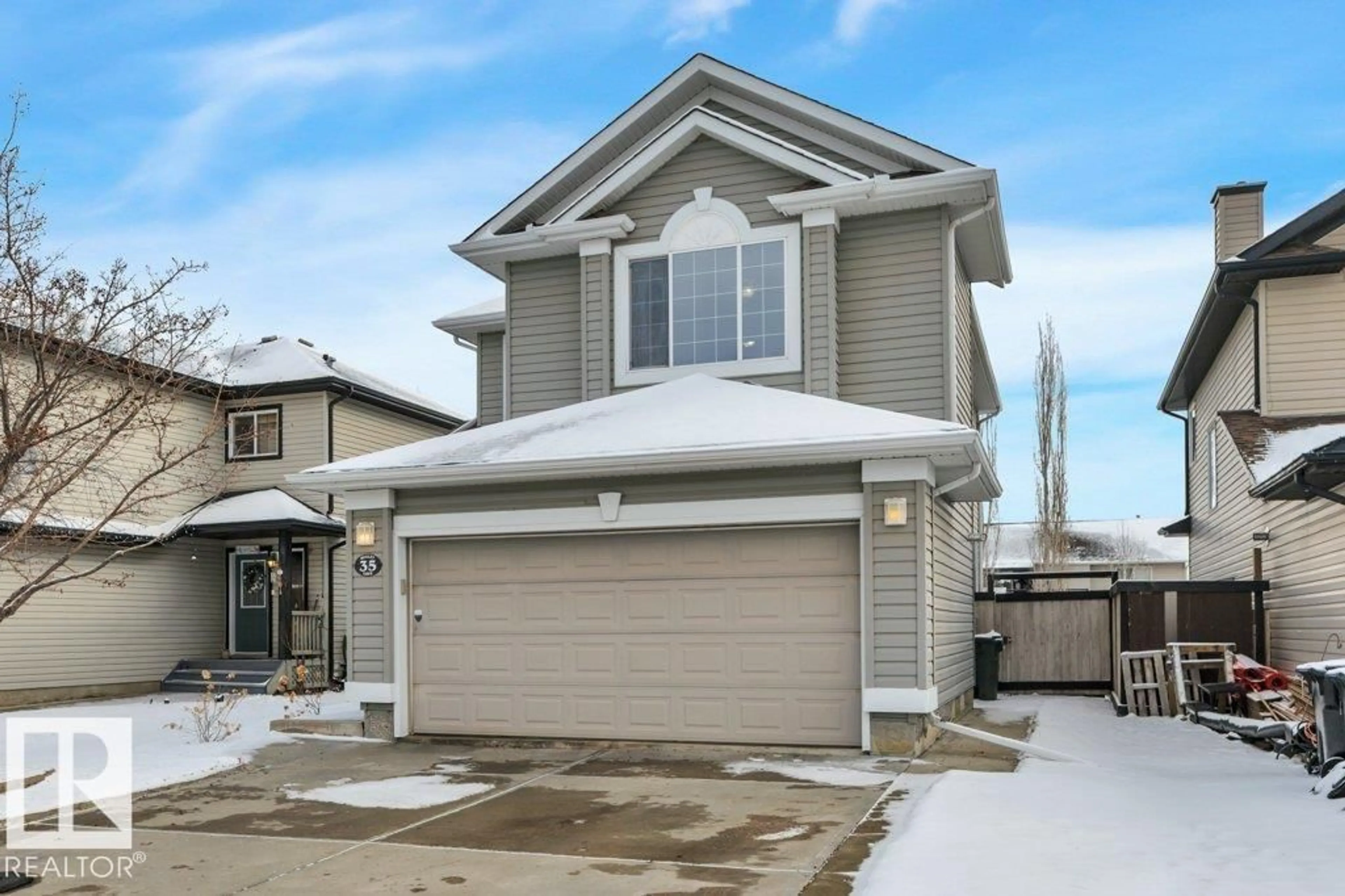 Home with vinyl exterior material, street for 35 HUXLEY CV, Spruce Grove Alberta T7X4S5