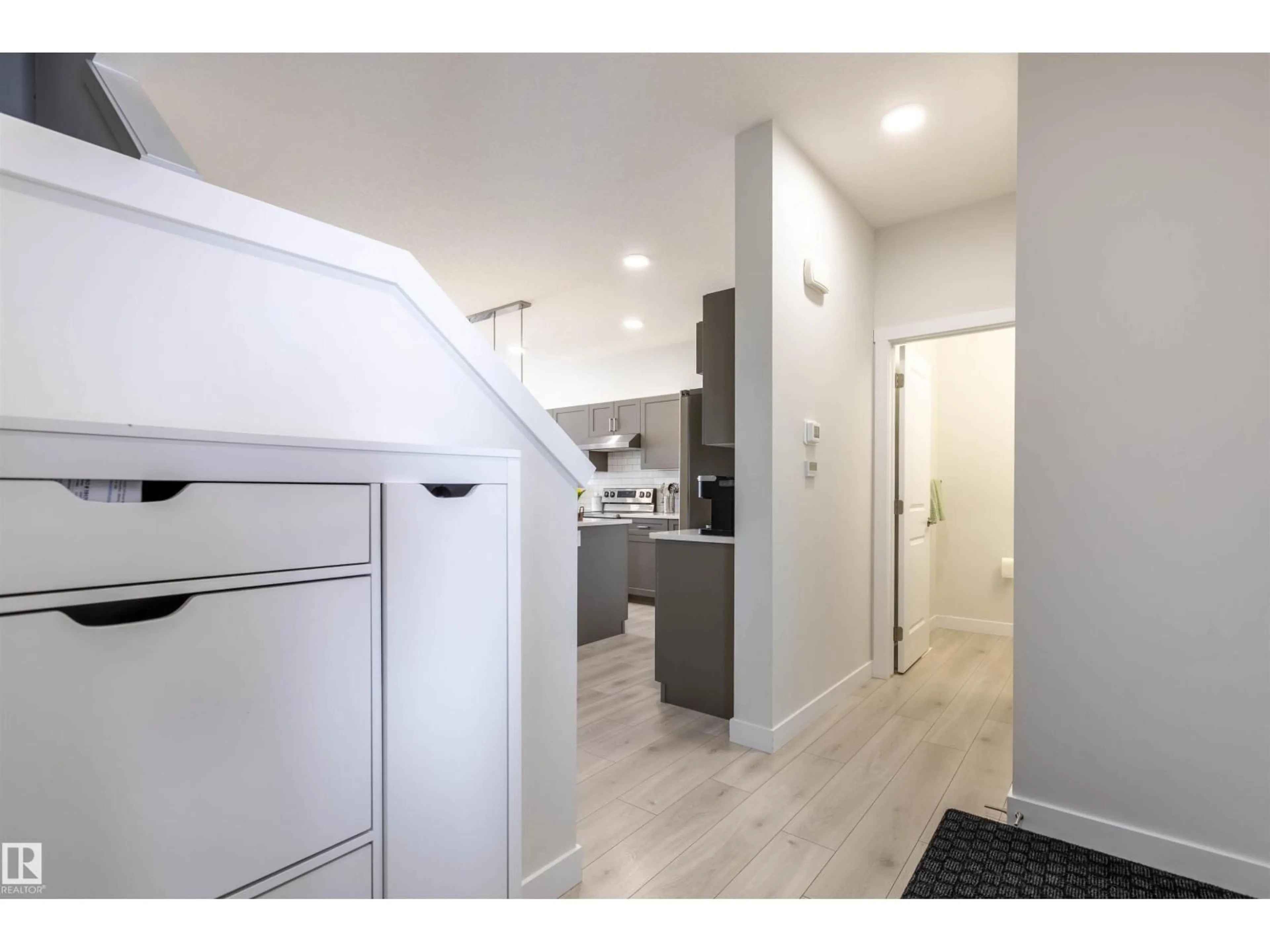 Unknown for 10706 99 ST, Morinville Alberta T8R2R8