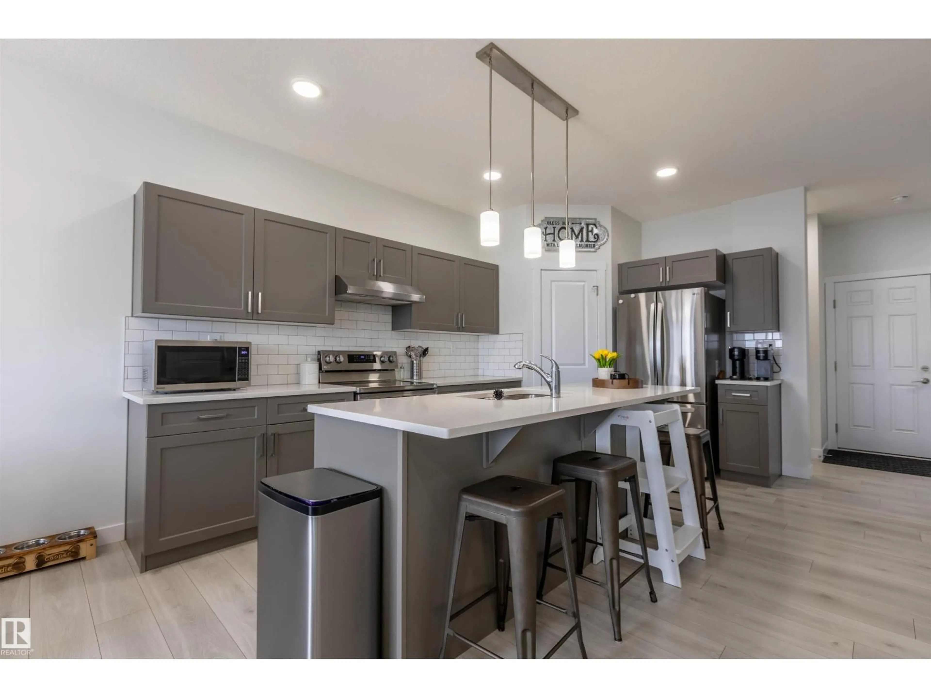 Open concept kitchen, unknown for 10706 99 ST, Morinville Alberta T8R2R8