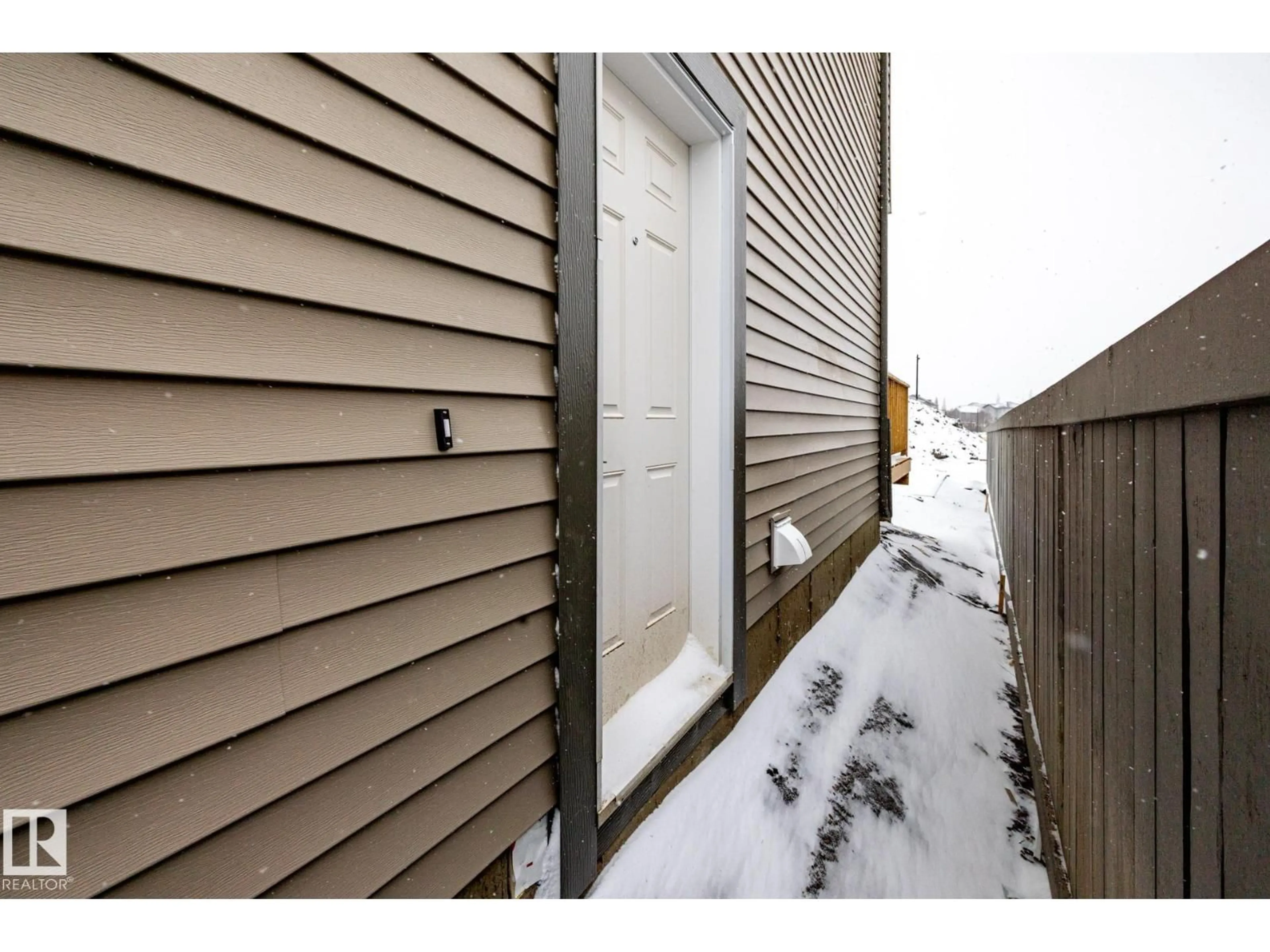 Unknown for 122 ELLIOTT WD, Fort Saskatchewan Alberta T8L1V1