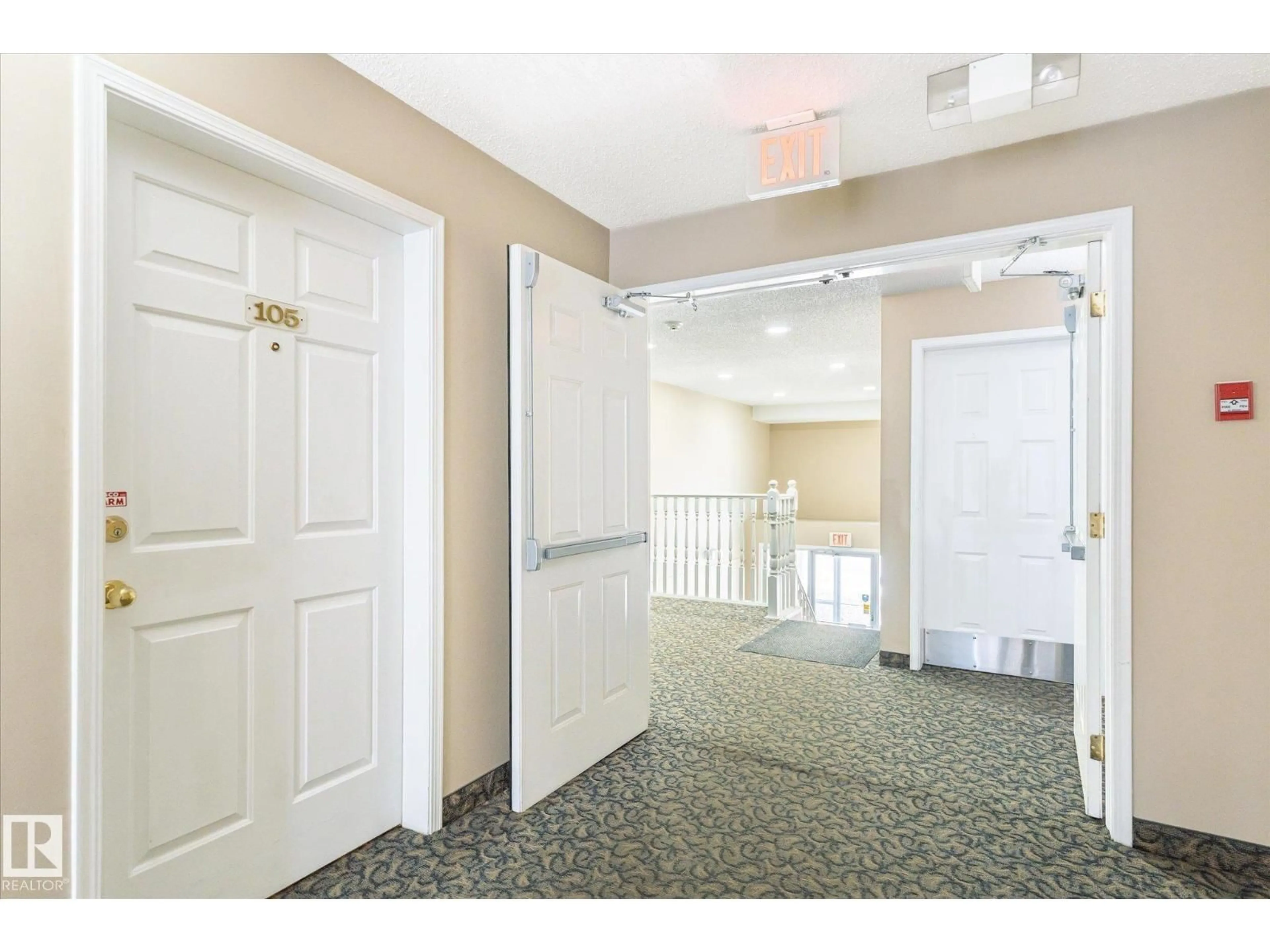 Indoor foyer for 105 - 8811 106A AV NW, Edmonton Alberta T5H3Y7