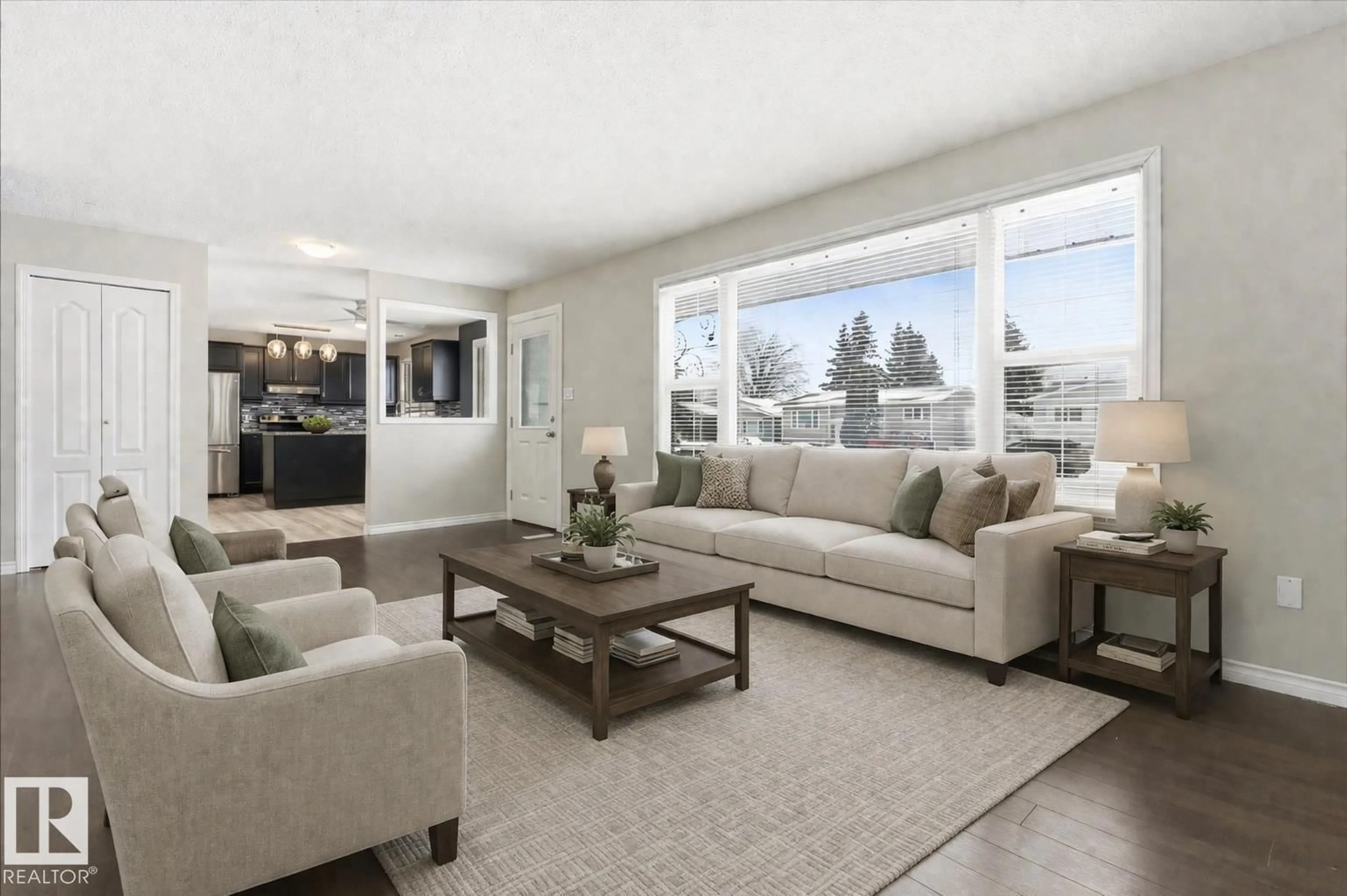 Living room with furniture, unknown for 4326 49 AVE, St. Paul Town Alberta T0A3A3