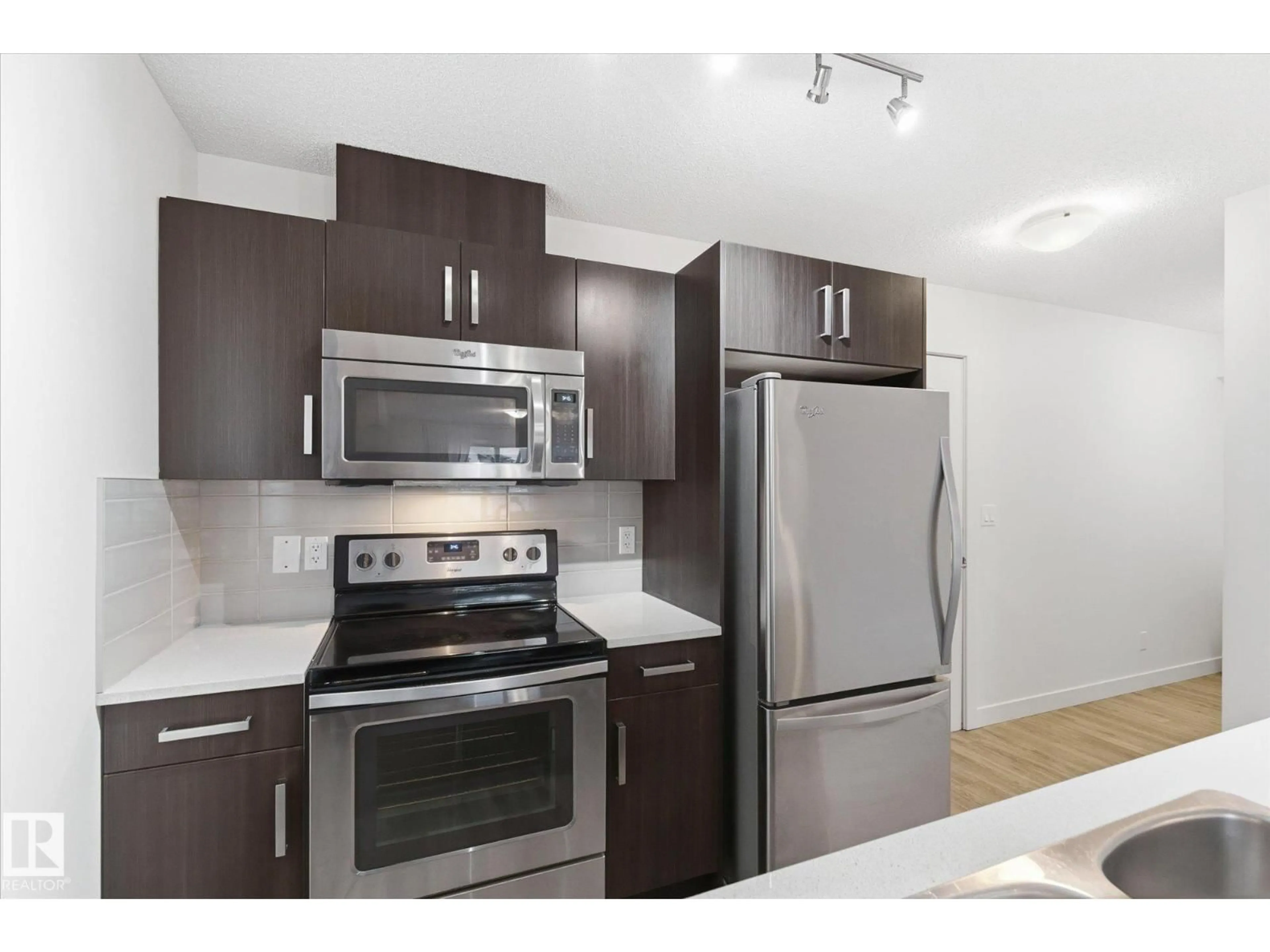 Standard kitchen, unknown for 667 - 316 WATT BV, Edmonton Alberta T6X0Y2