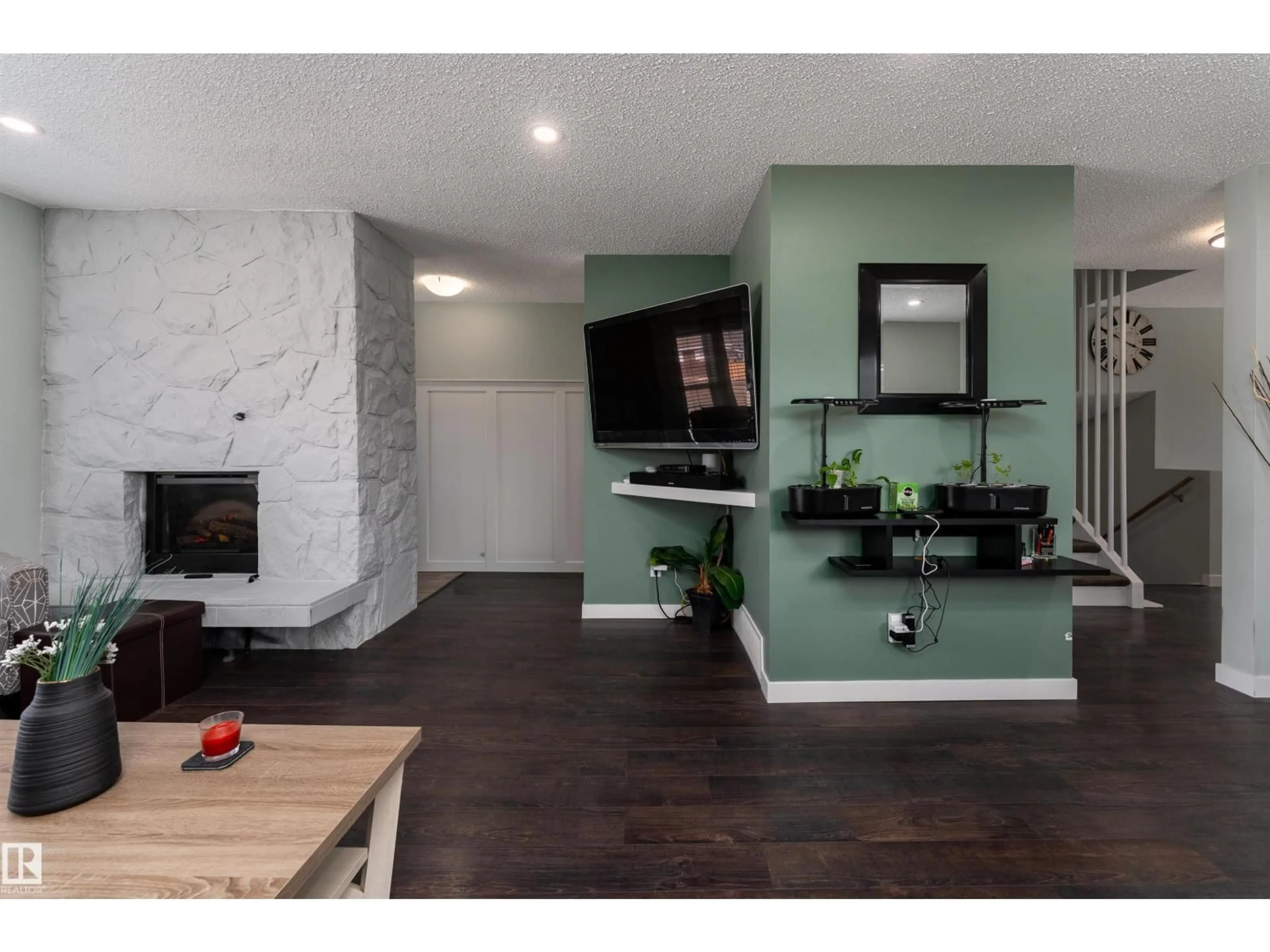 Unknown for 8503 151 AV, Edmonton Alberta T5E5Y1