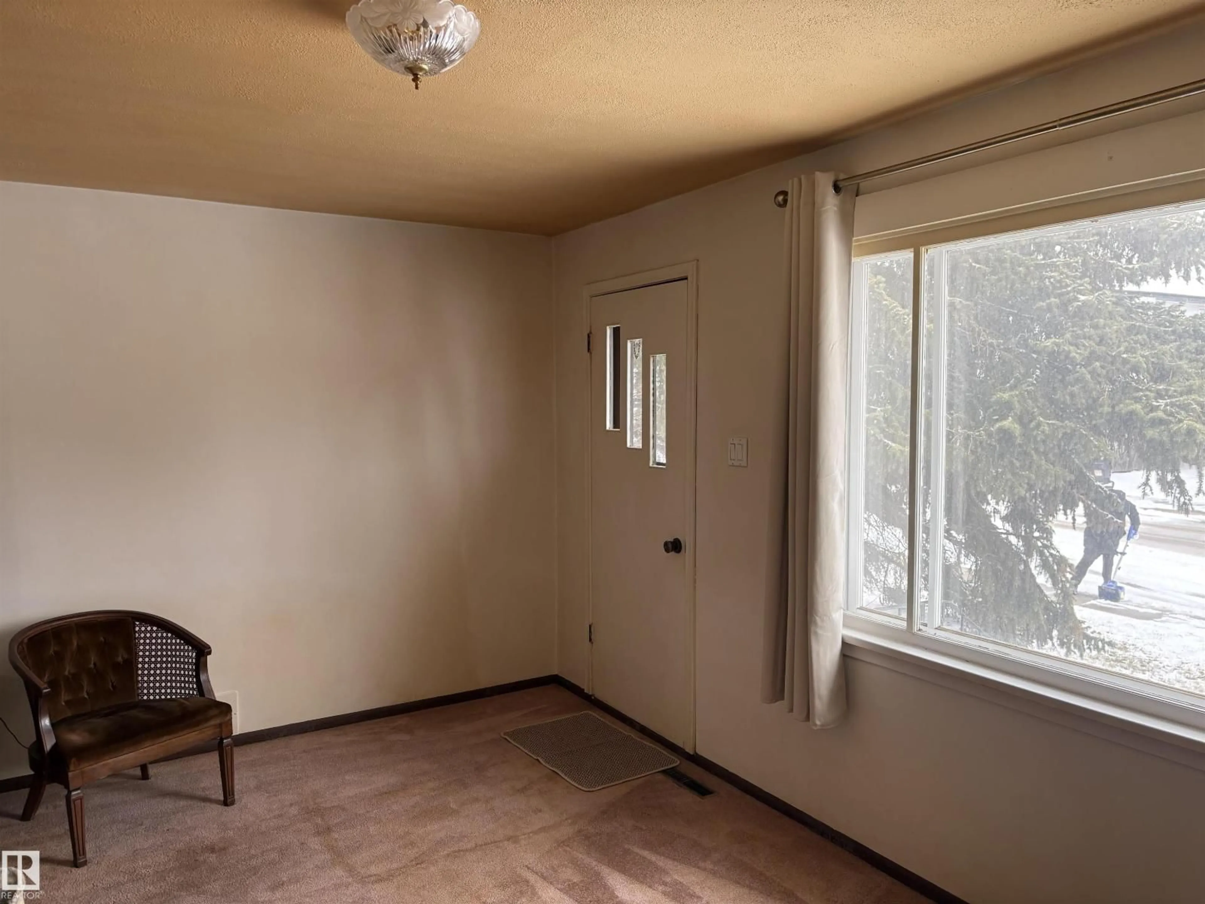 A pic of a room for NW - 10916 151 ST, Edmonton Alberta T5P1W1