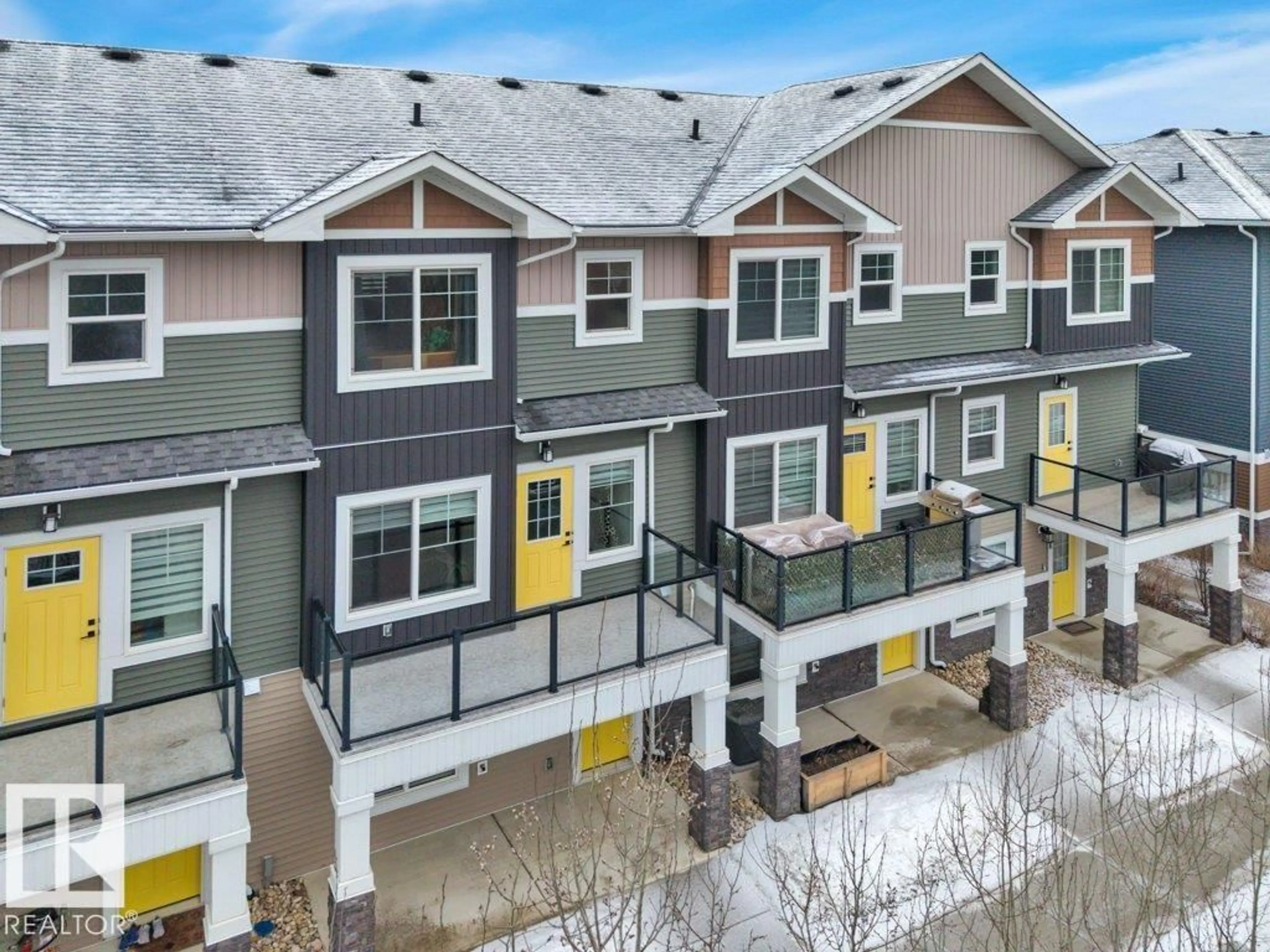 A pic from outside/outdoor area/front of a property/back of a property/a pic from drone, unknown for 230 - 58 EDGEMONT RD, Edmonton Alberta T6M0Y8