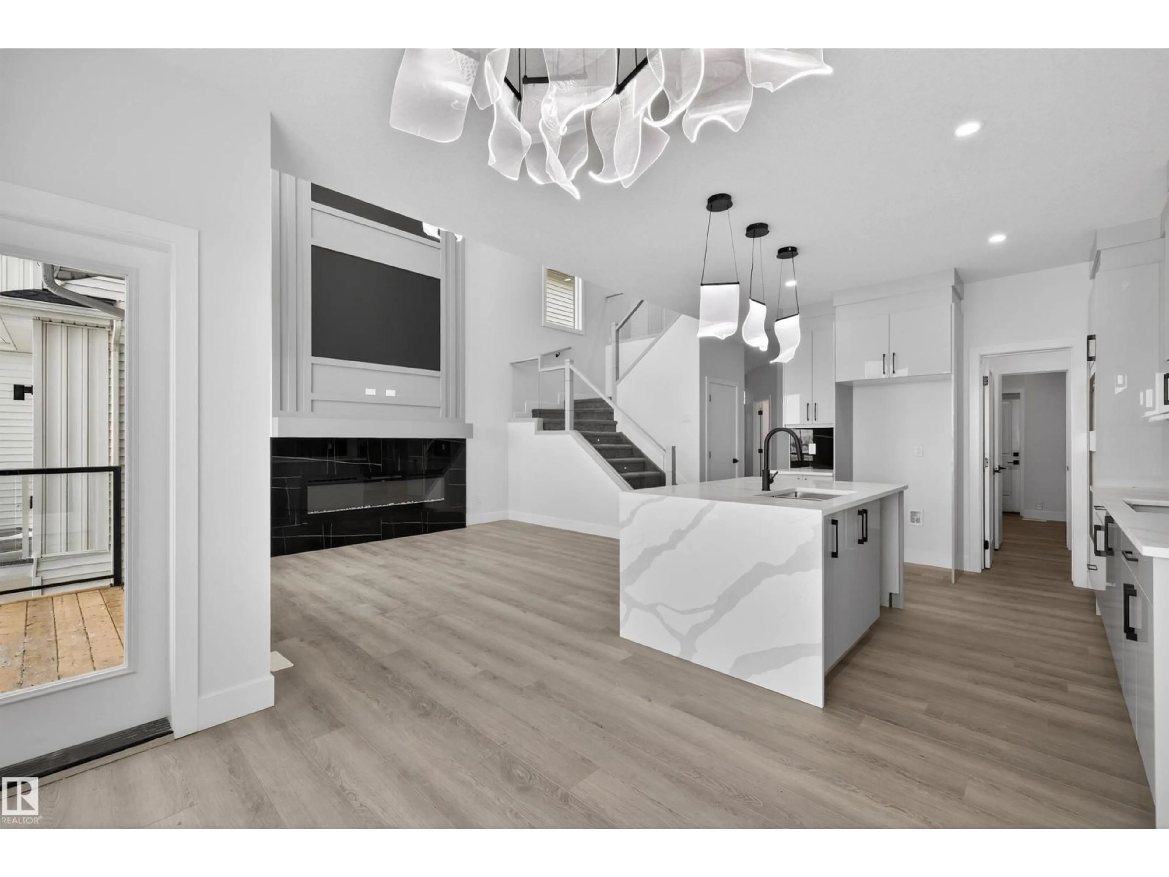 Open concept kitchen, unknown for 190 ELLIOTT WD, Fort Saskatchewan Alberta T8L0E2