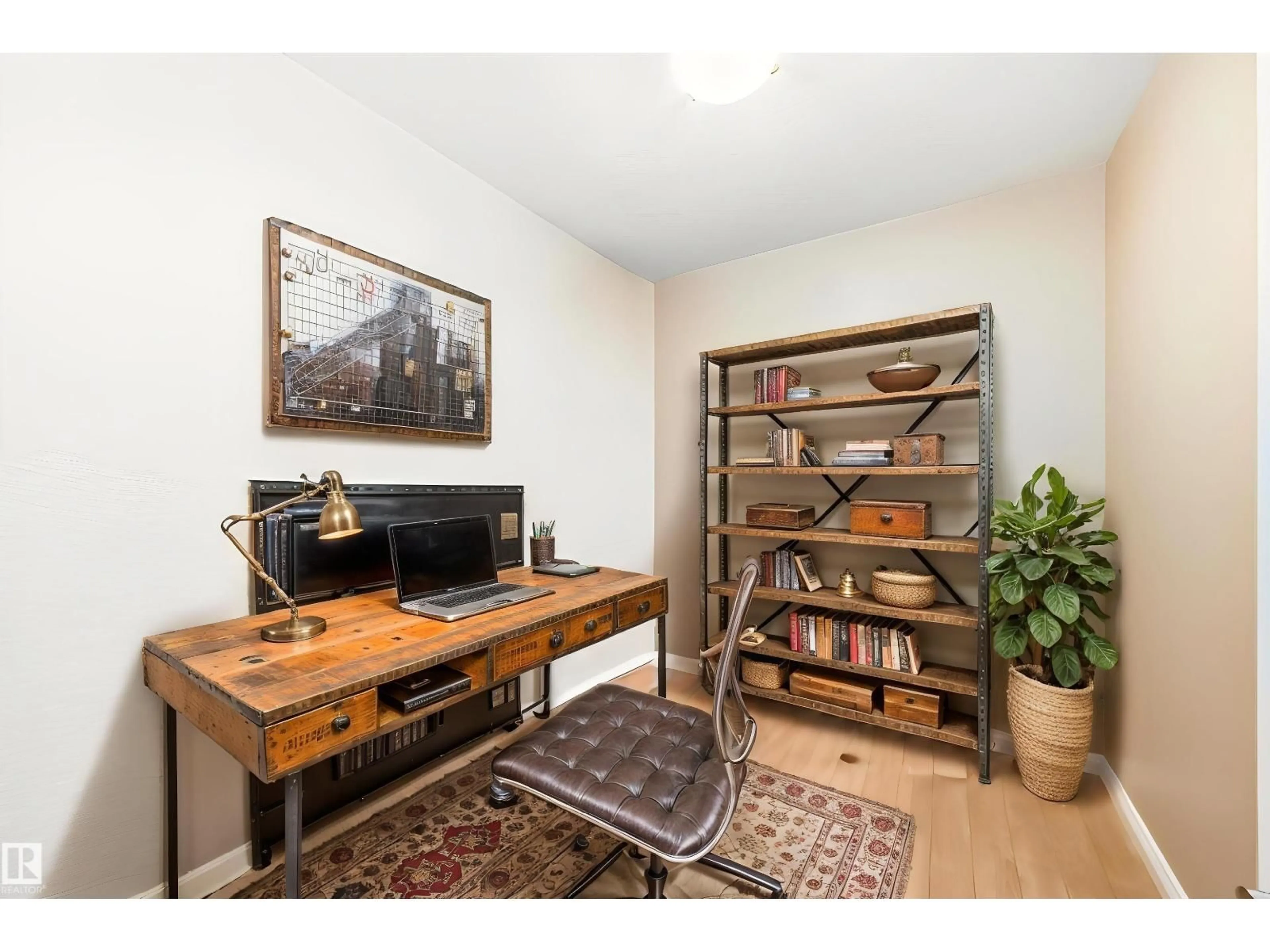 A pic of a room for #307 - 10121 80 AV, Edmonton Alberta T6E0B9