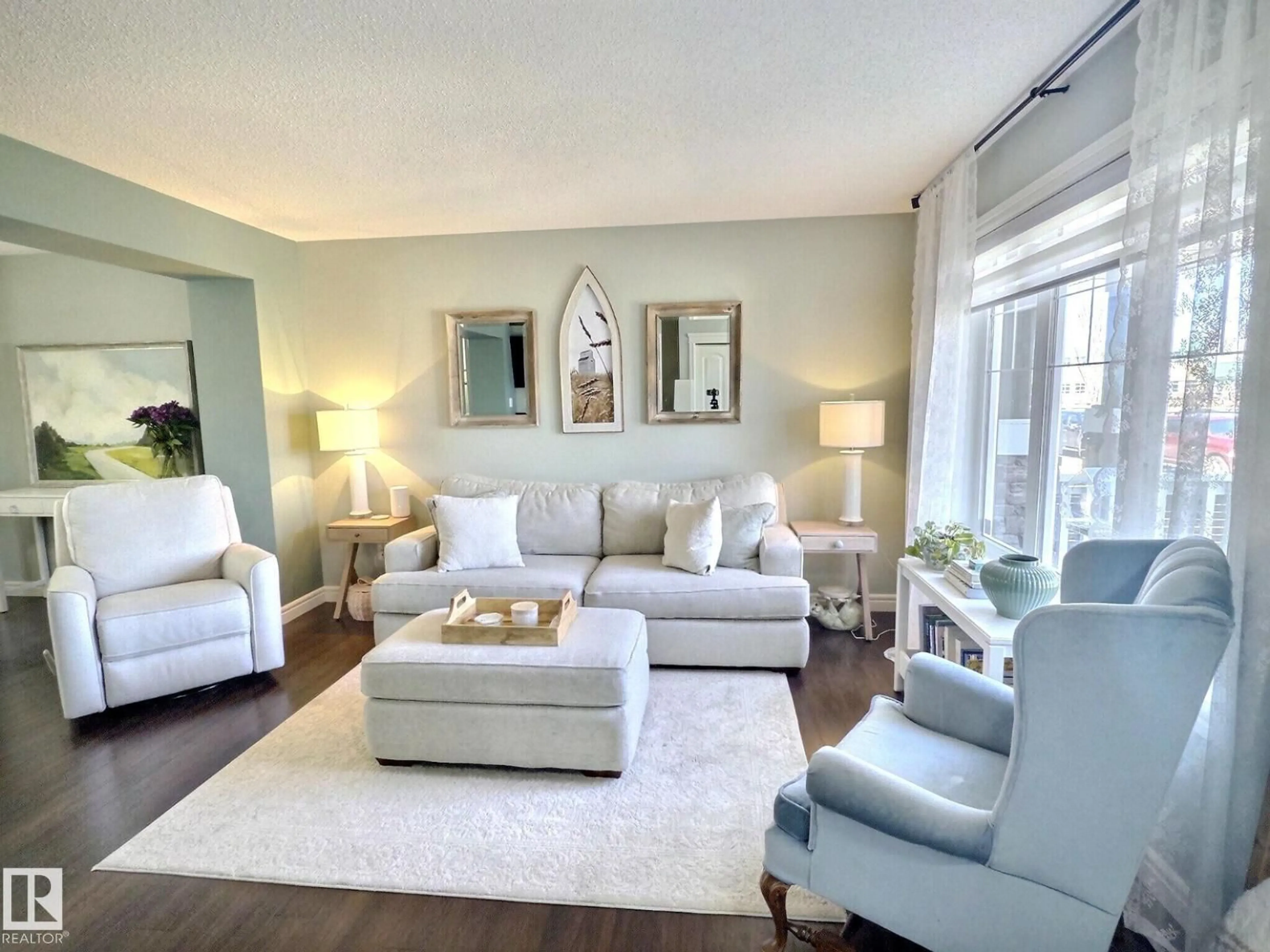 Living room with furniture, unknown for 5718 RUE EAGLEMONT, Beaumont Alberta T4X0W4