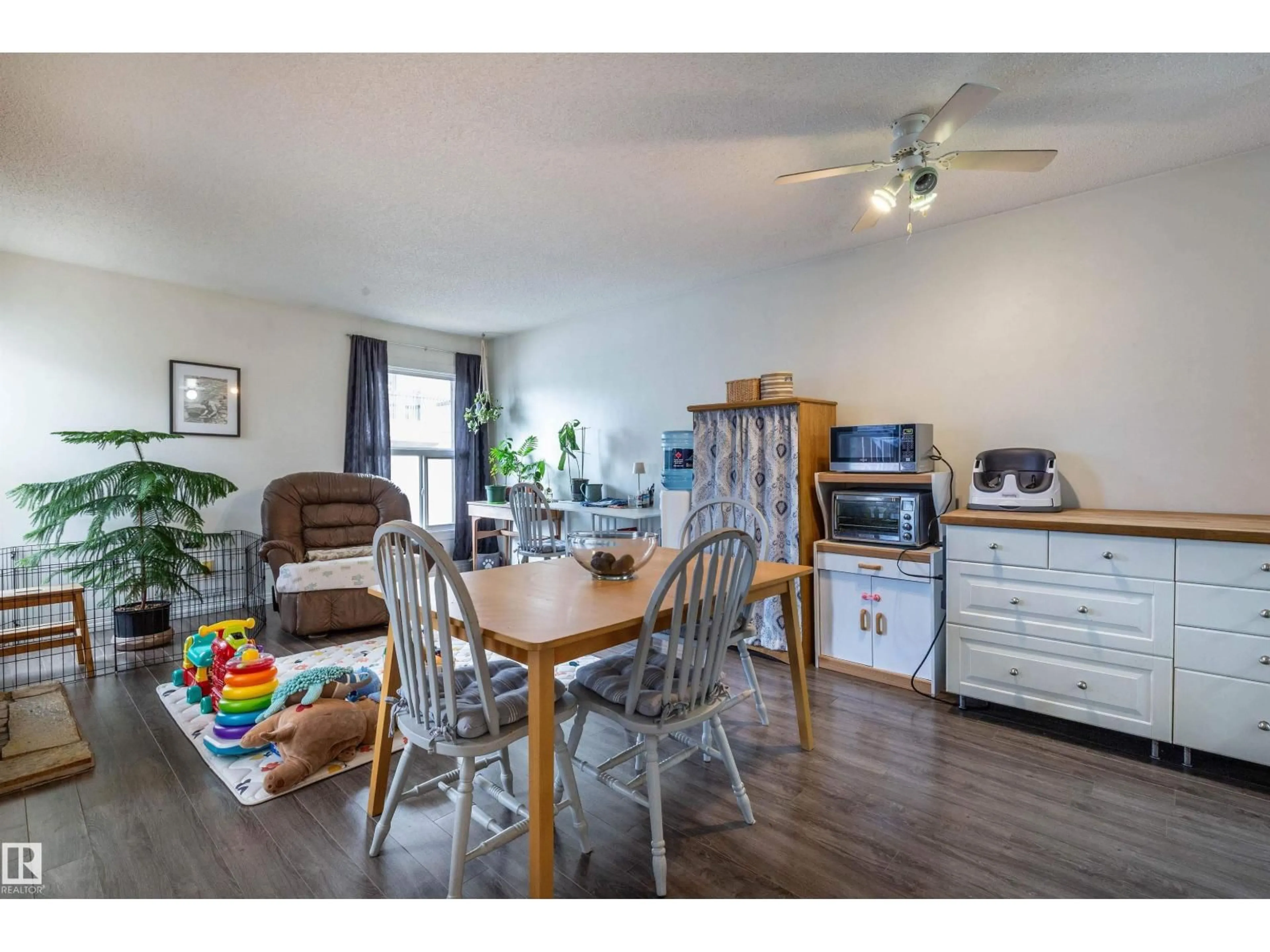 Unknown for 6504 184 ST, Edmonton Alberta T5T1Z5