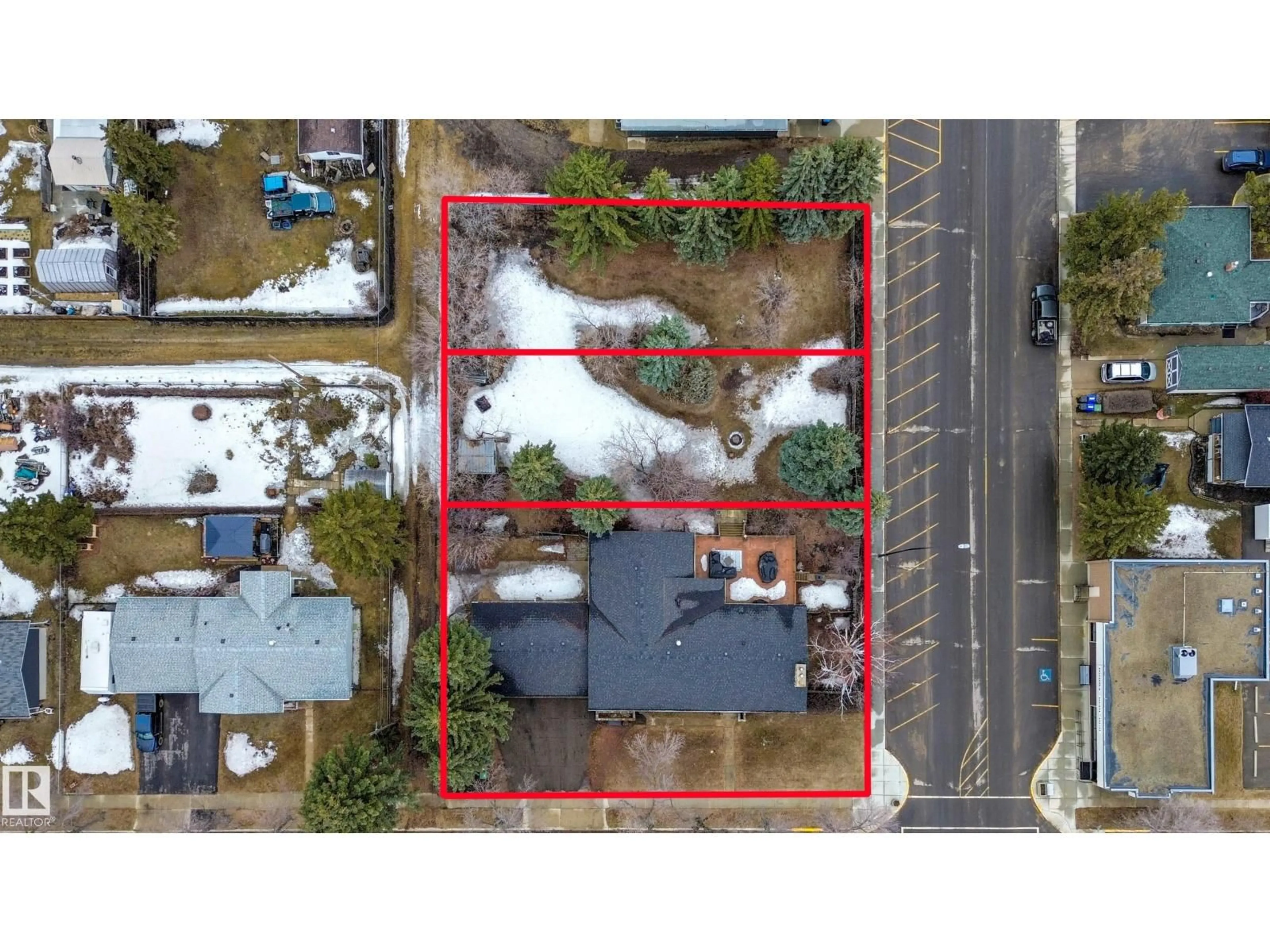 A pic from outside/outdoor area/front of a property/back of a property/a pic from drone, street for 4908 50 AV, Bruderheim Alberta T0B0S0