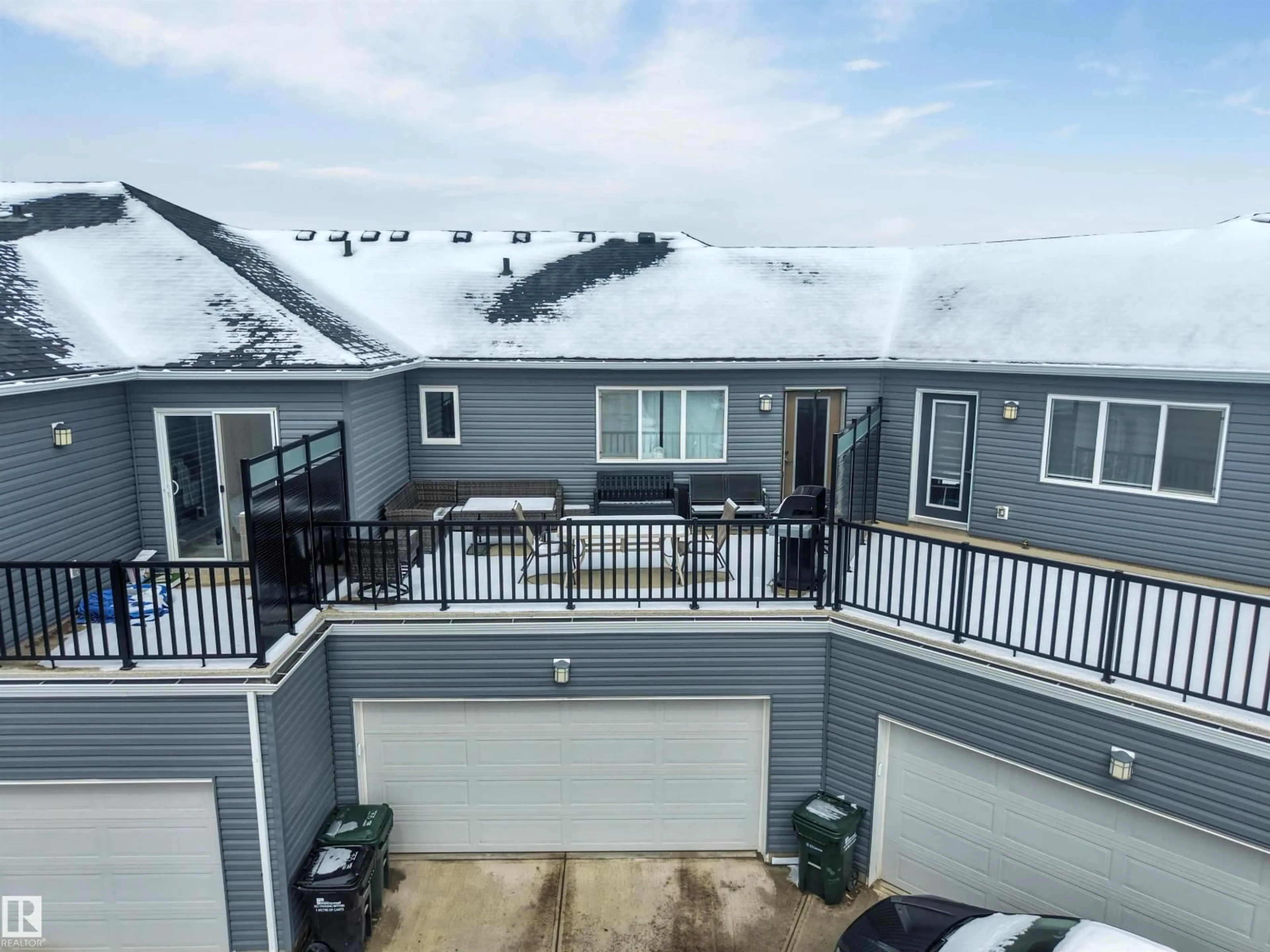 A pic from outside/outdoor area/front of a property/back of a property/a pic from drone, unknown for 1006 CRESTVIEW, Sherwood Park Alberta T8H3A3