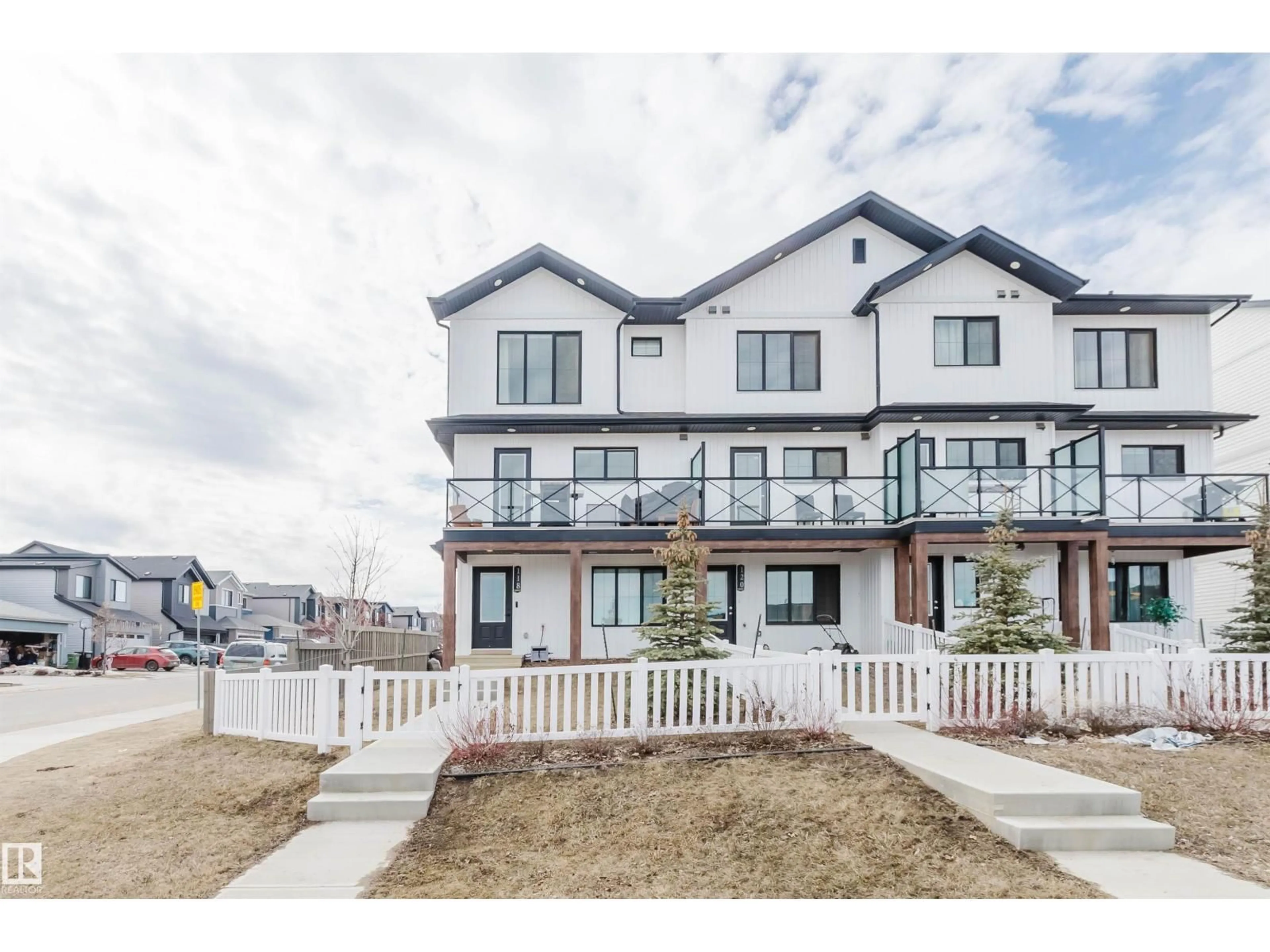 Unknown for 118 SECORD DR, Edmonton Alberta T5T7N9