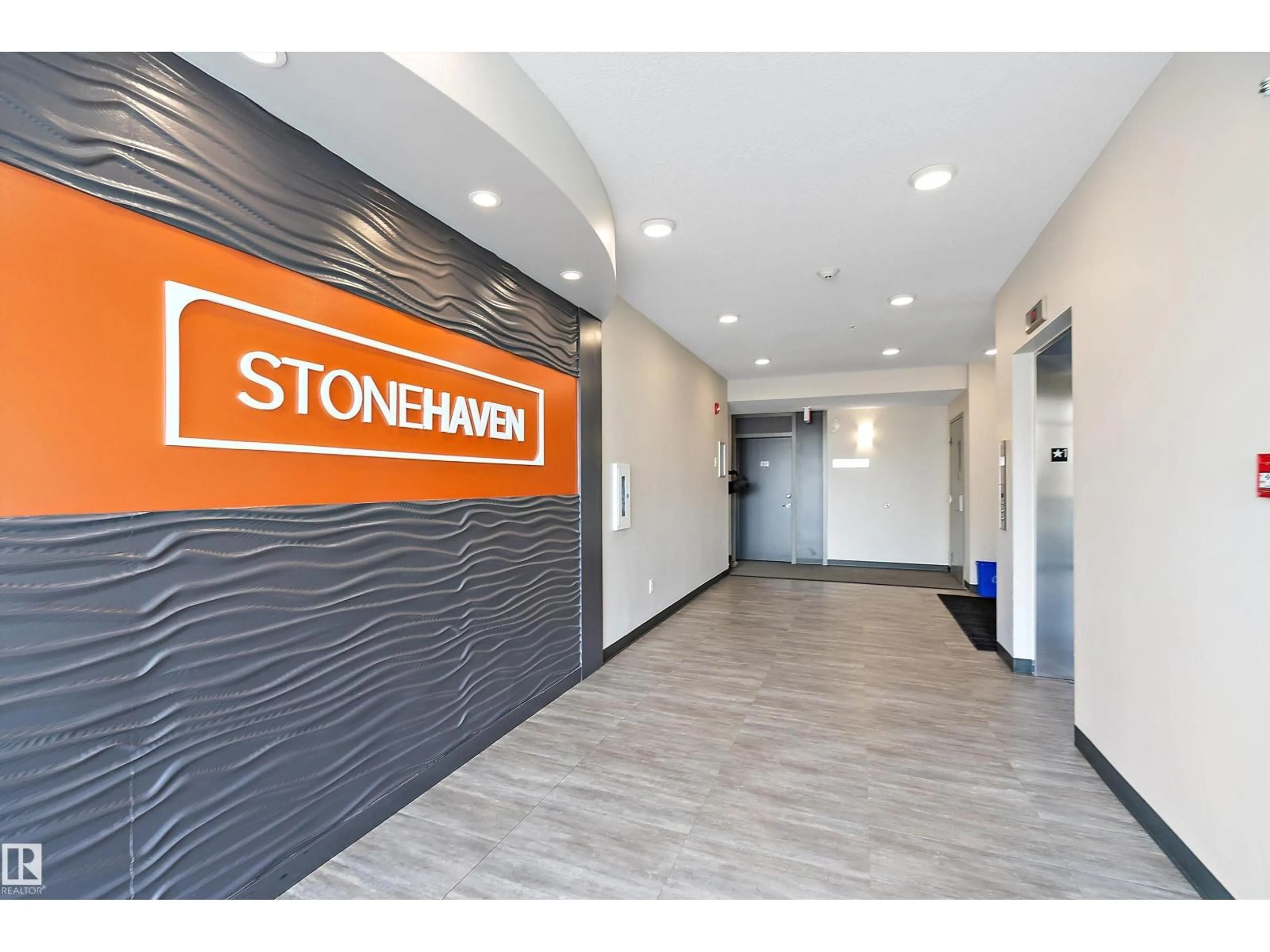 Indoor foyer for #407 - 812 WELSH DR, Edmonton Alberta T6X1Y2