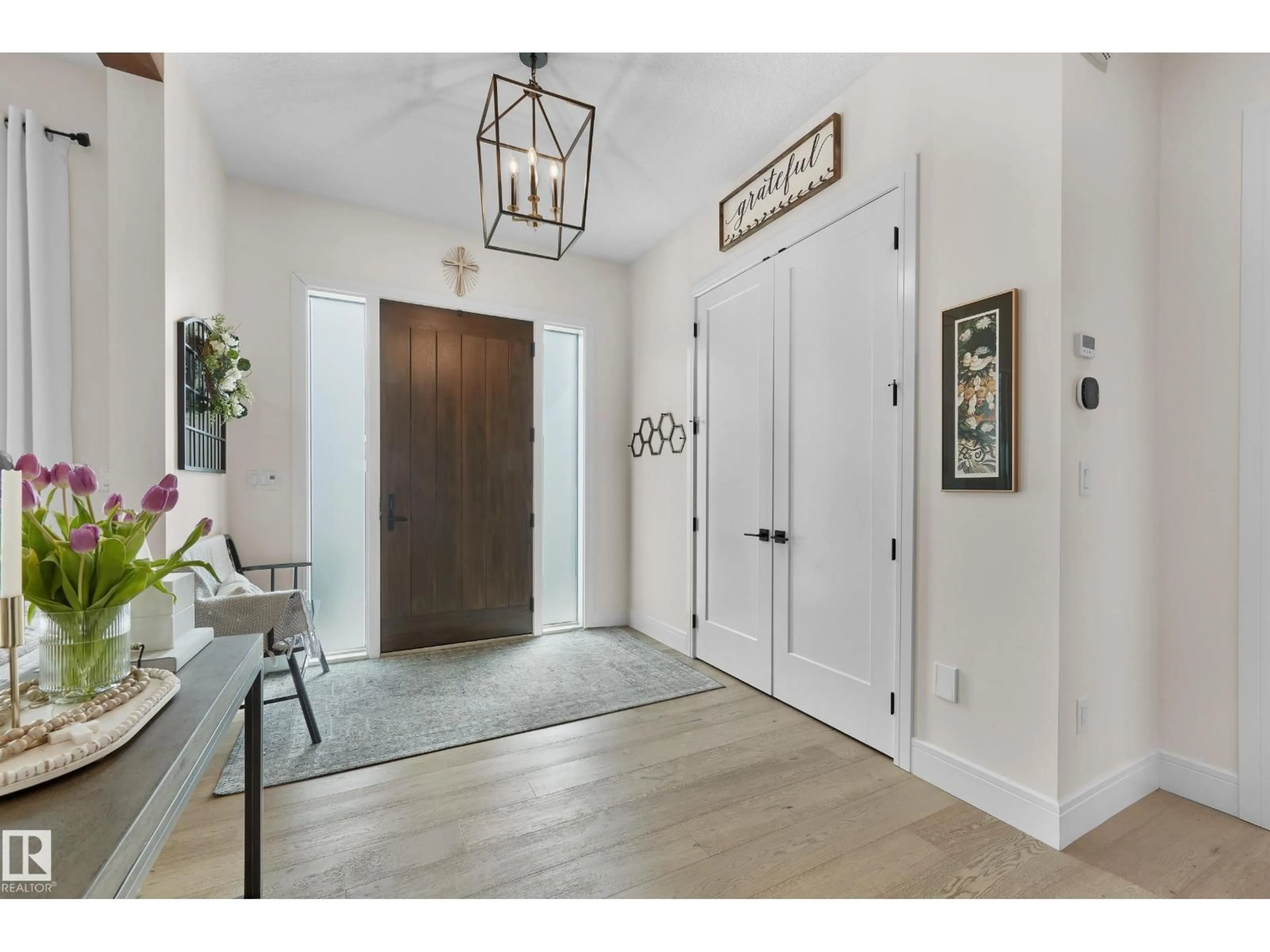 Indoor entryway for NW - 10934 131 ST, Edmonton Alberta T5M1B4