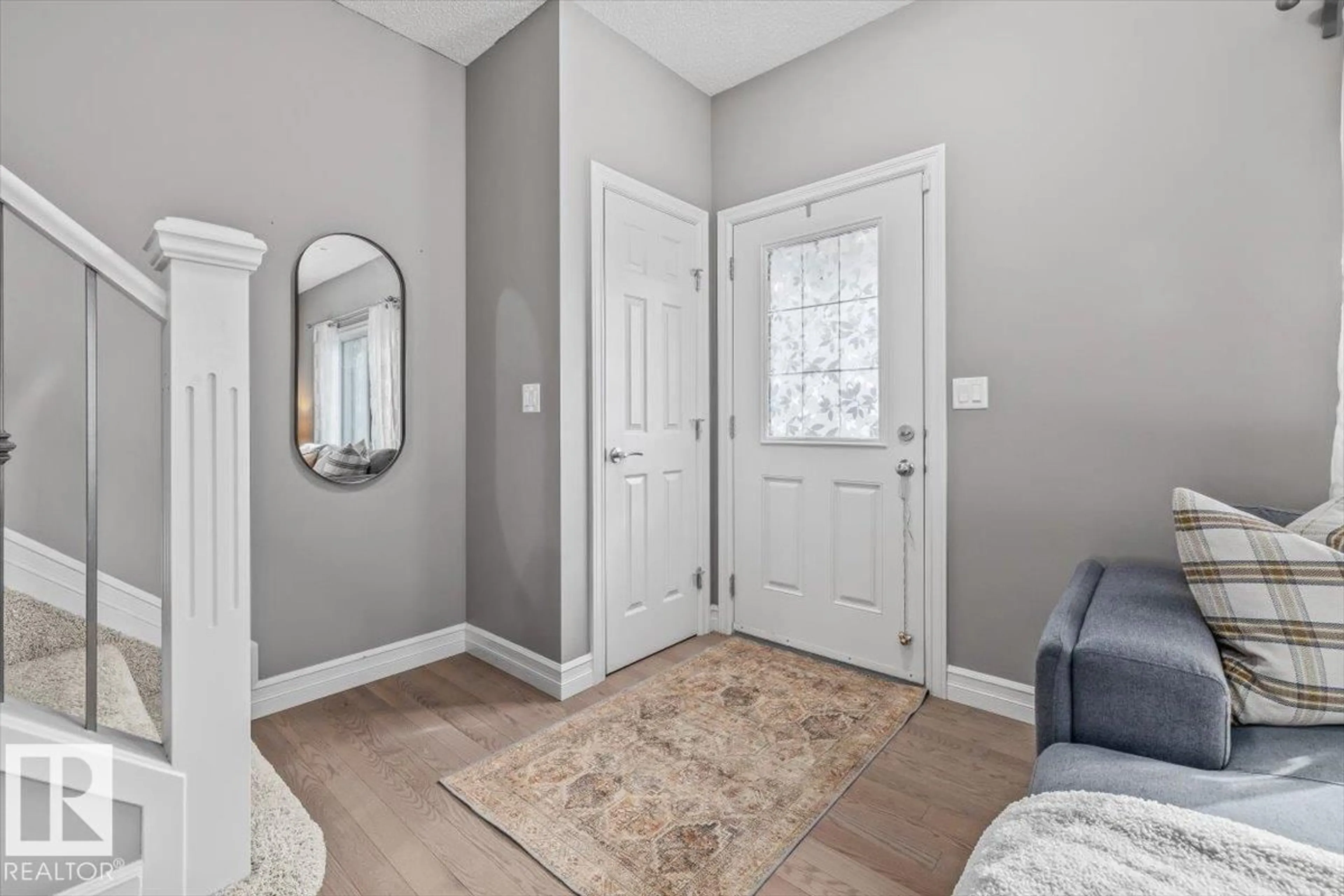 Indoor entryway for #9 - 2003 RABBIT HILL RD, Edmonton Alberta T6R0R7