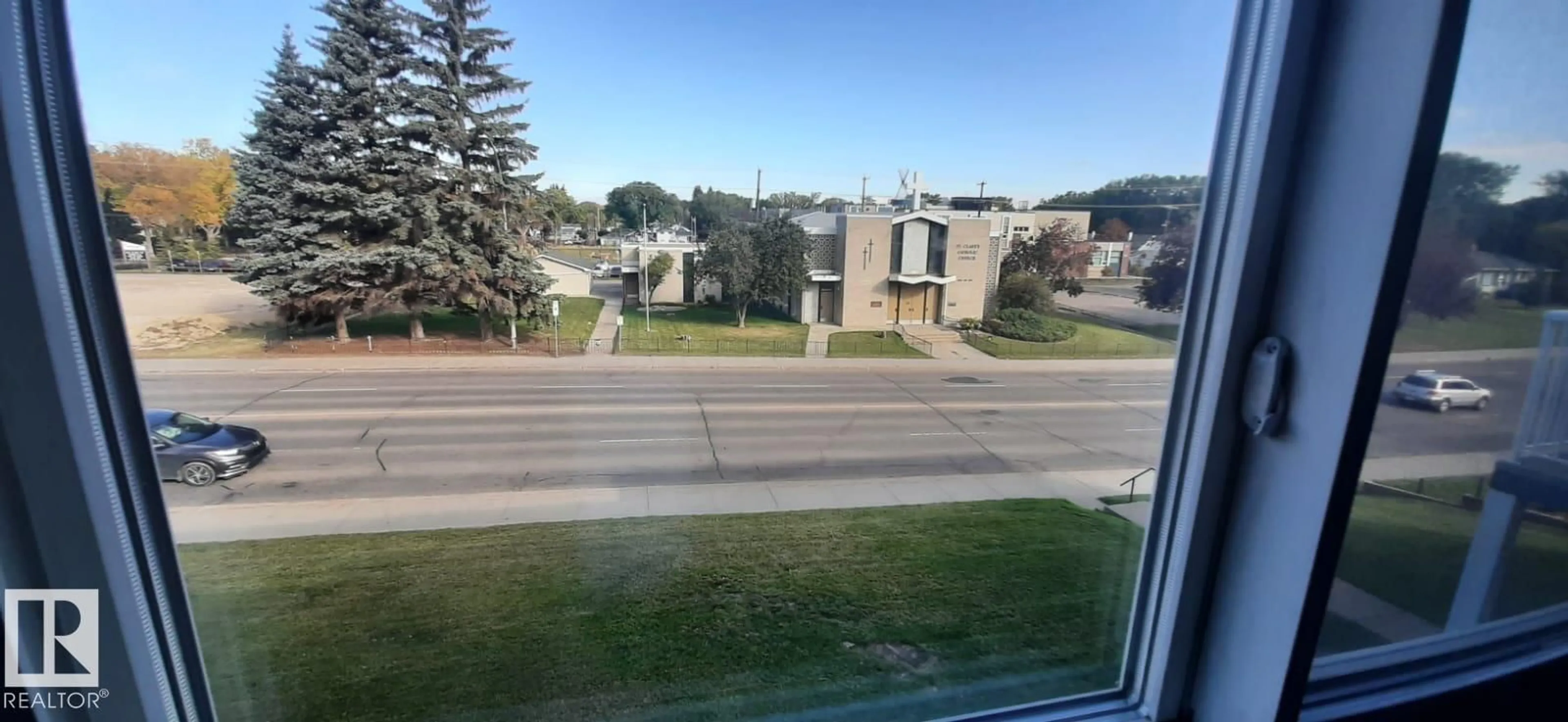 Blurry image for 307 - 6307 118 AVE NW, Edmonton Alberta T5W1G2