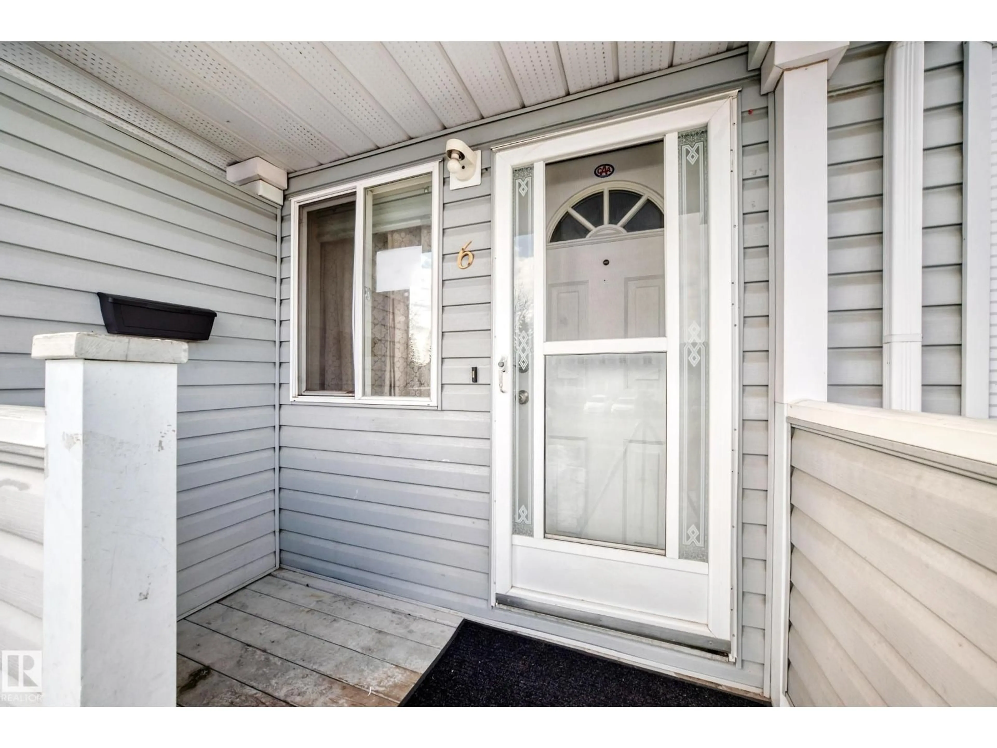 Indoor entryway for E NW - 6 1580 MILLWOODS RD, Edmonton Alberta T6L6W3